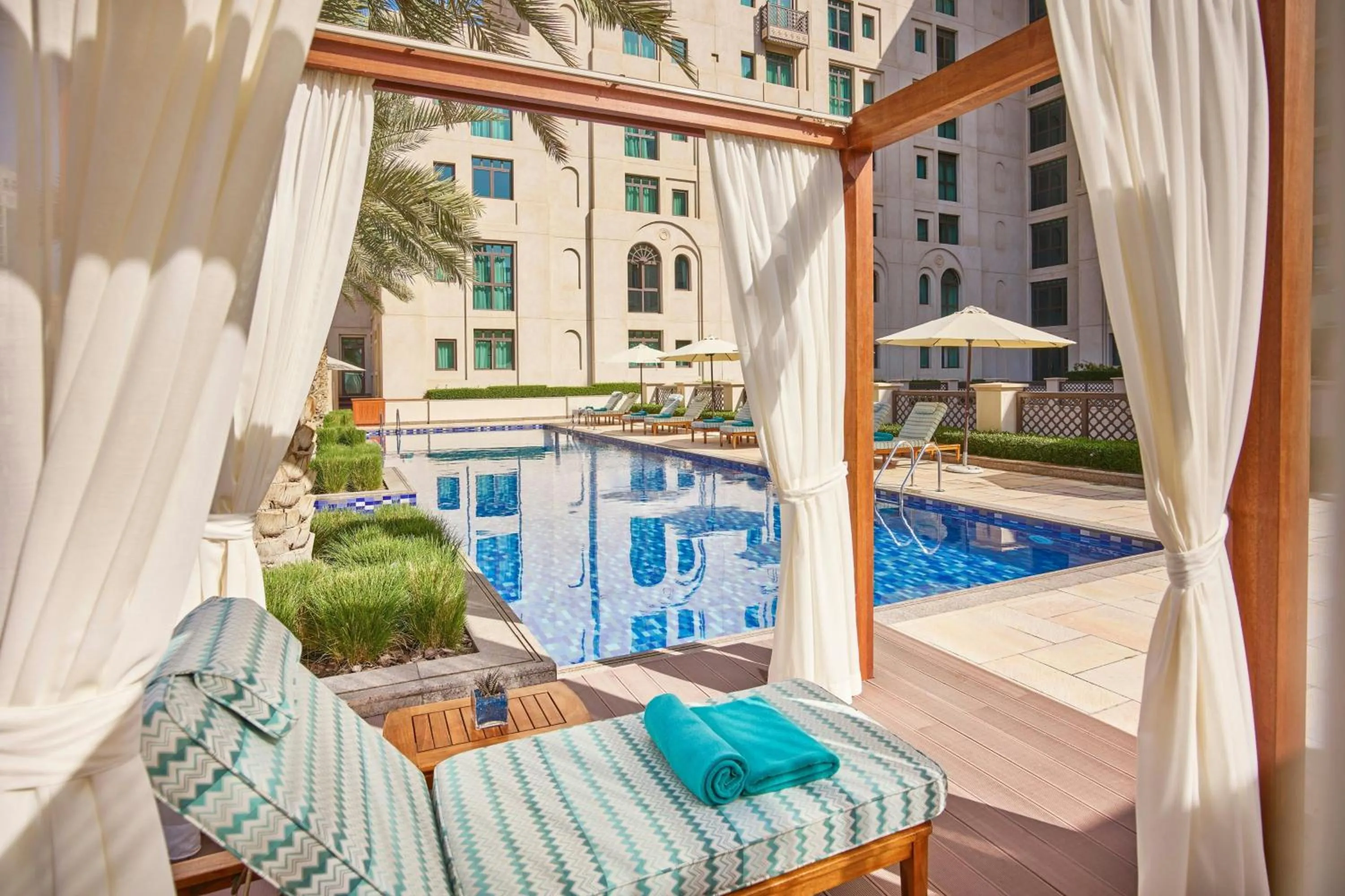 Swimming pool in The Heritage Hotel, Autograph Collection, Downtown Dubai