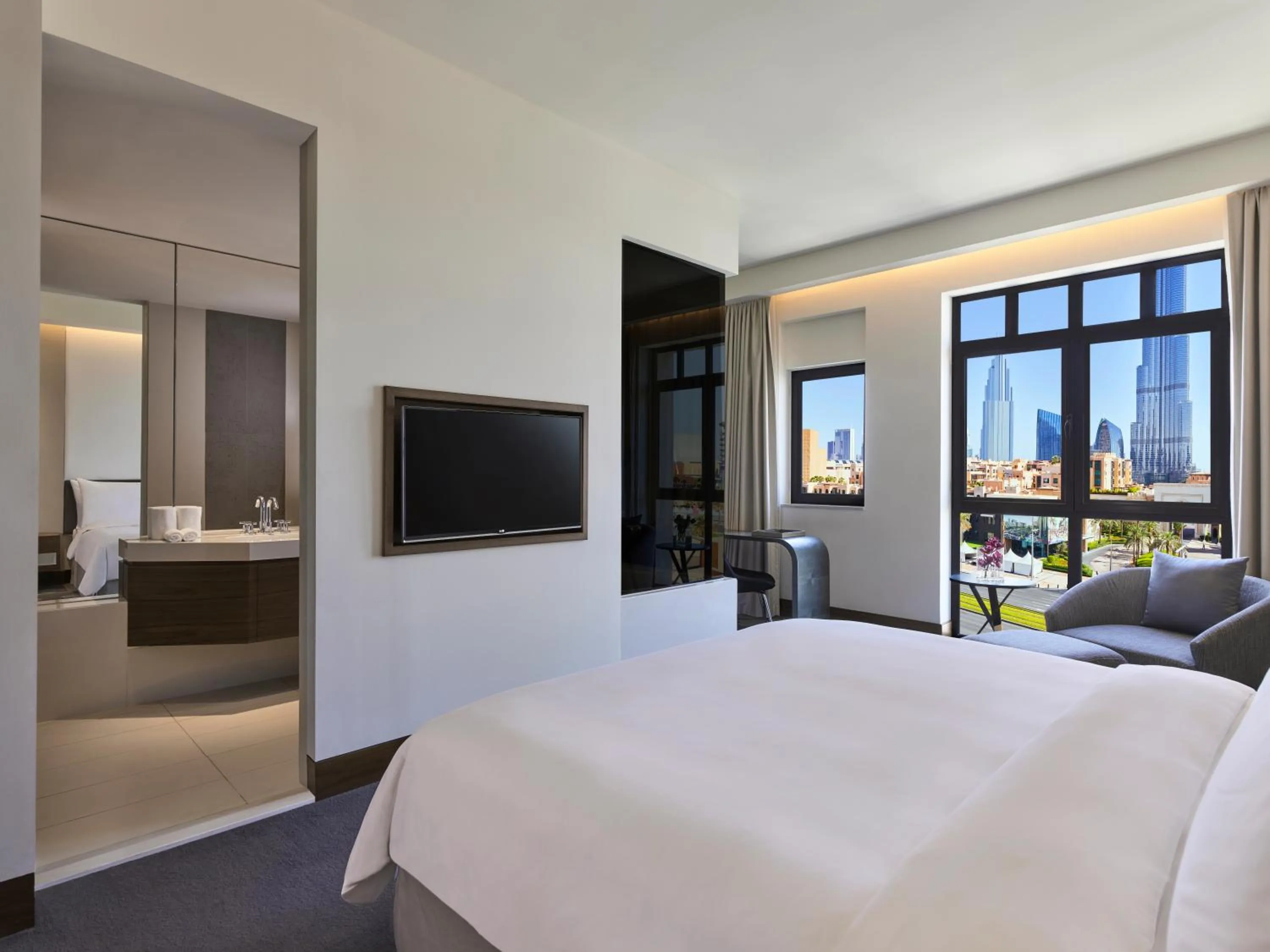 TV and multimedia, Bed in The Heritage Hotel, Autograph Collection, Downtown Dubai
