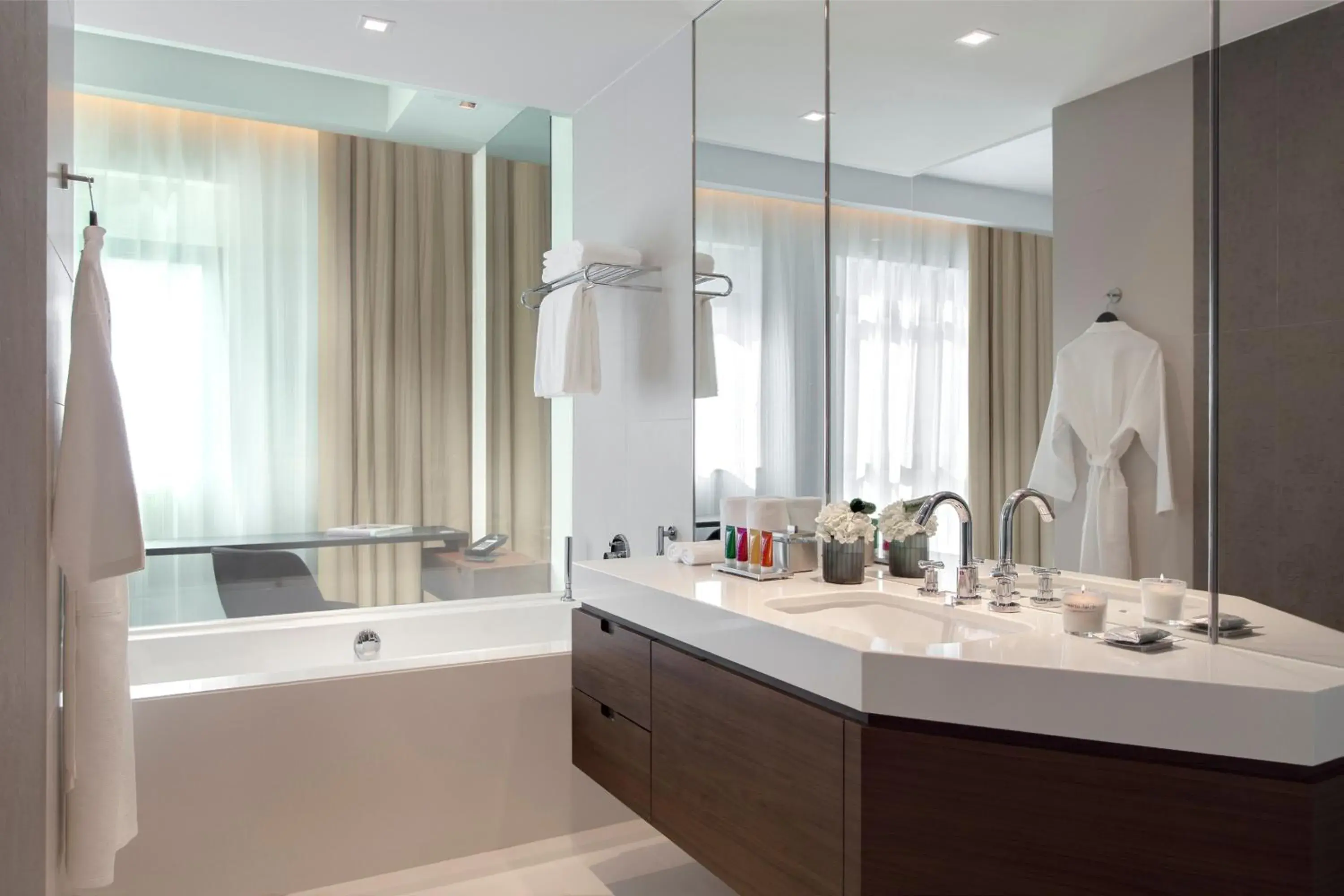 Deluxe King Room with Pool View in The Heritage Hotel, Autograph Collection, Downtown Dubai Deluxe King Room with Pool View in The Heritage Hotel, Autograph Collection, Downtown Dubai