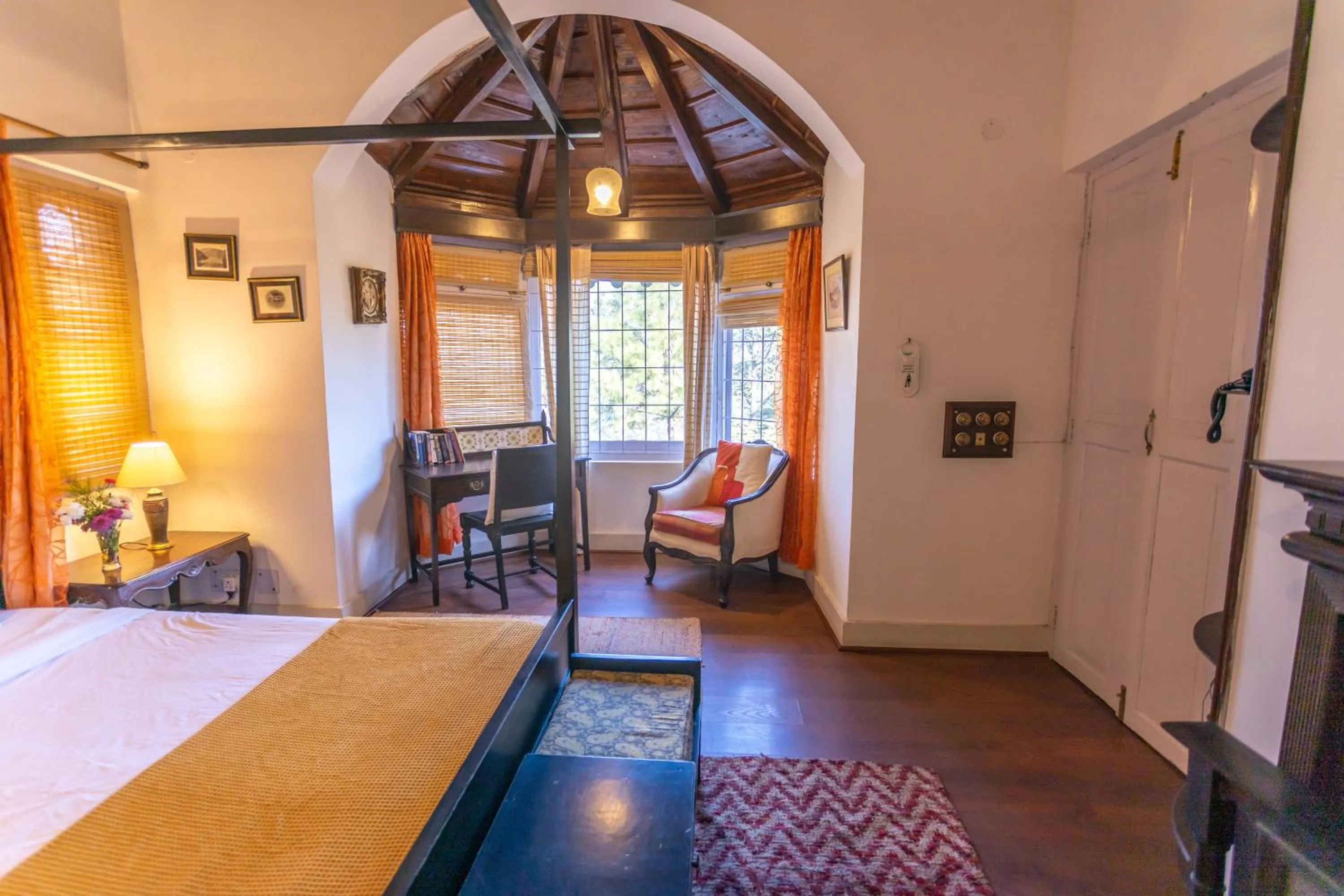 Bedroom, Bed in Seclude Ramgarh Taradale