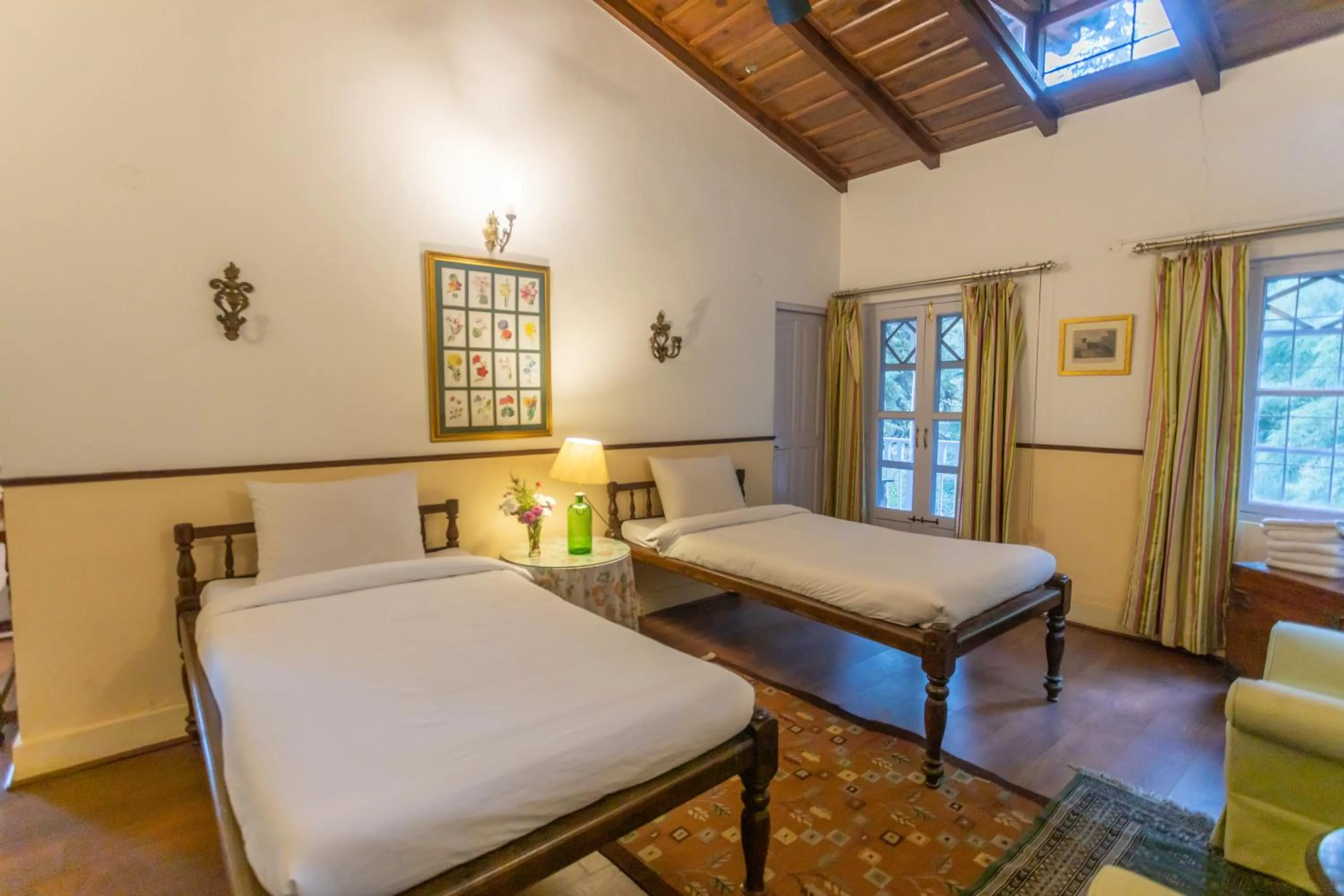 Bedroom, Bed in Seclude Ramgarh Taradale