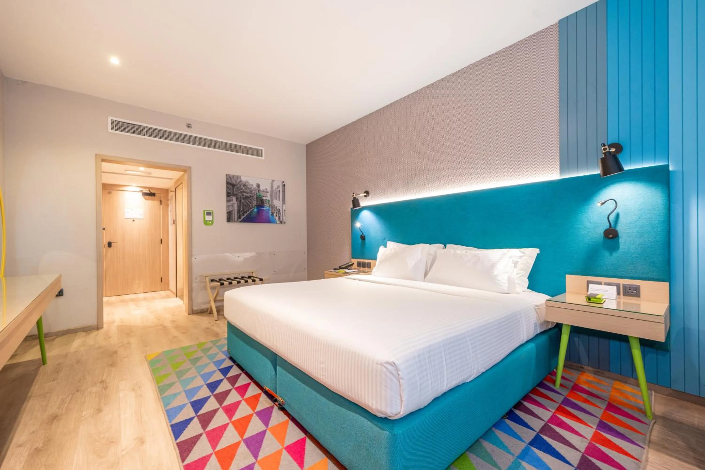 Bed in La Quinta by Wyndham Dubai Jumeirah