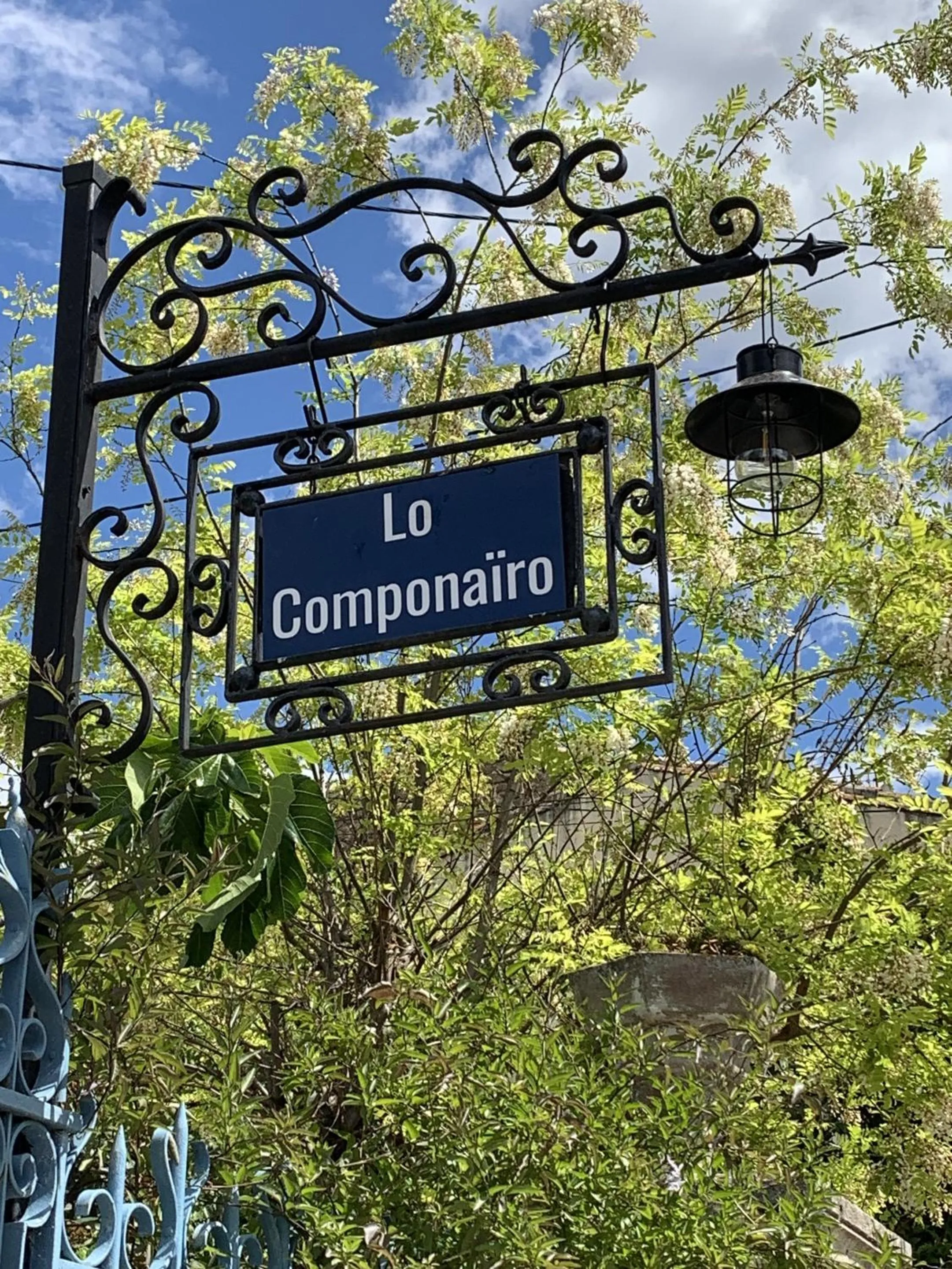 Property building in Chambre d'Hôtes Lo Componaïro