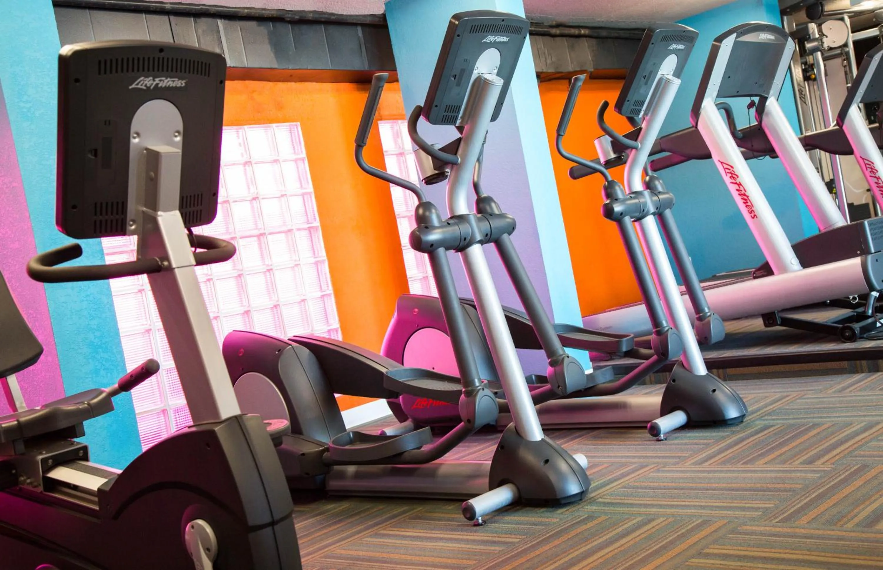 Fitness centre/facilities in Ocean Escape Condos