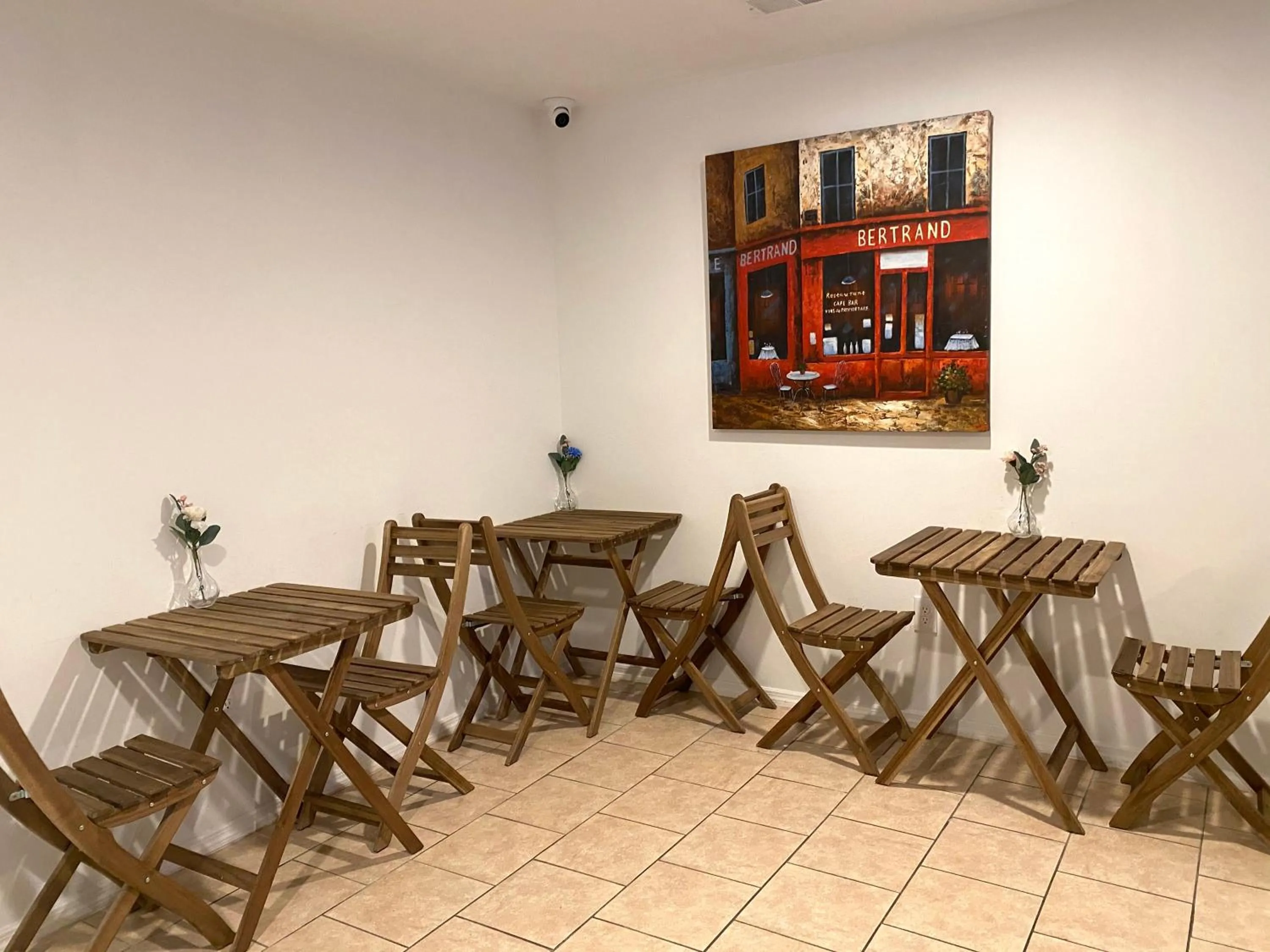 Dining area in Alina & Fanny - Philadelphia Convention Center