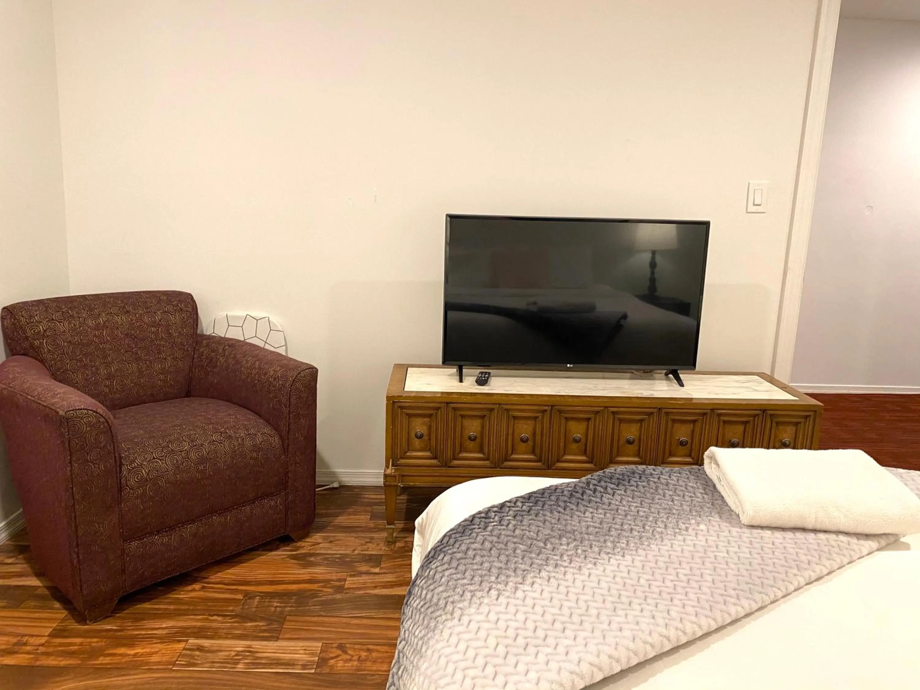 TV and multimedia in Alina & Fanny - Philadelphia Convention Center