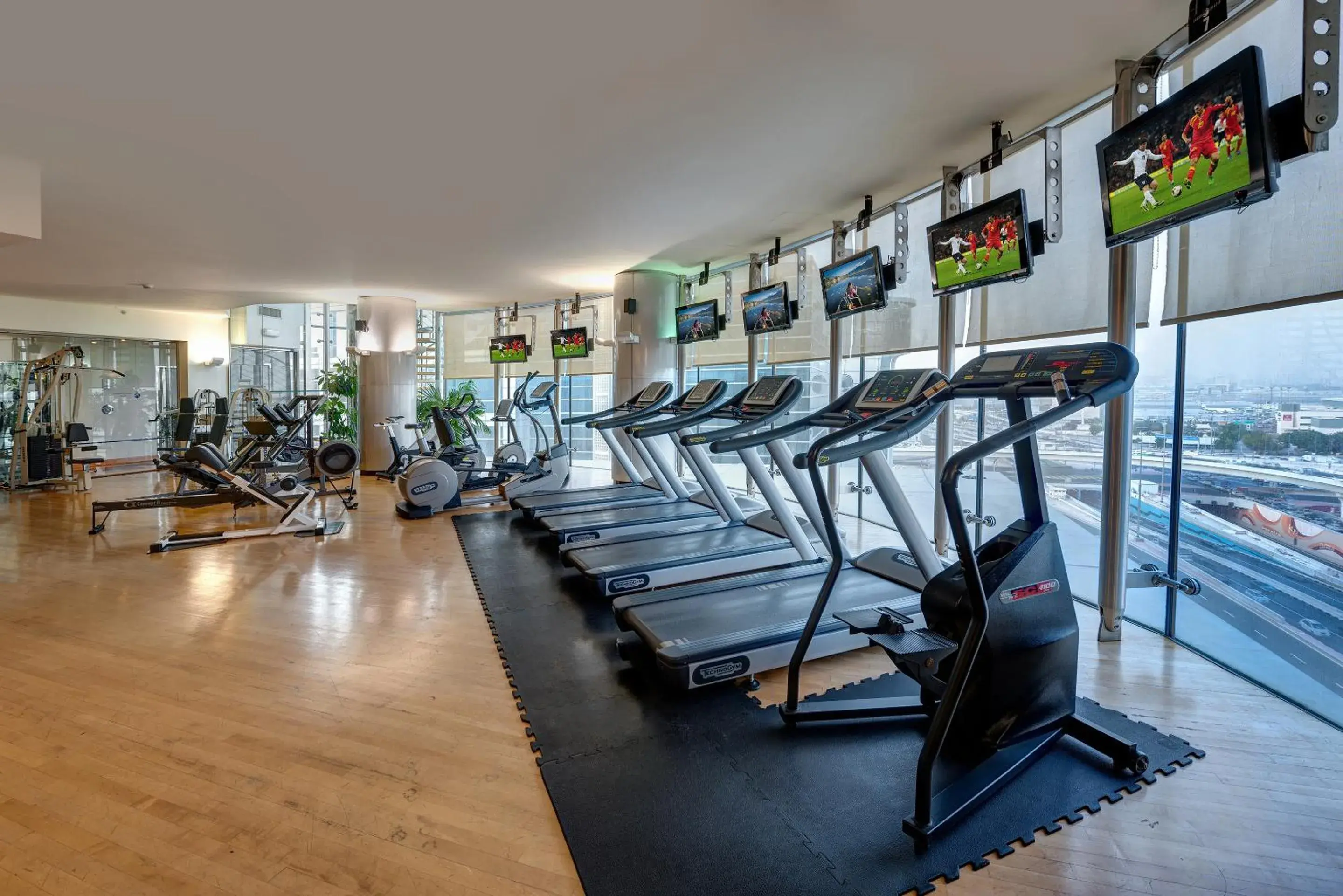 Fitness centre/facilities in J5 Hotels – Port Saeed Fitness centre/facilities in J5 Hotels – Port Saeed