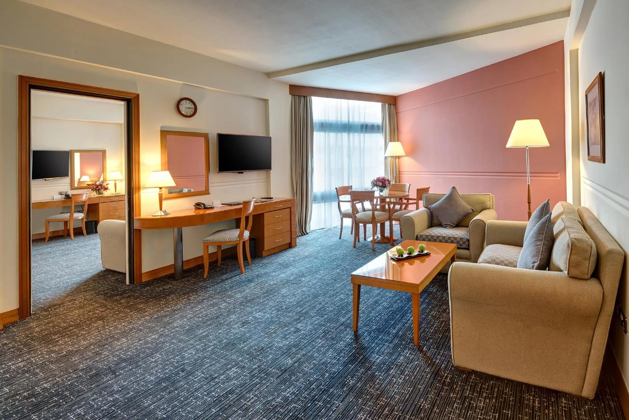 Communal lounge/ TV room in J5 Hotels – Port Saeed