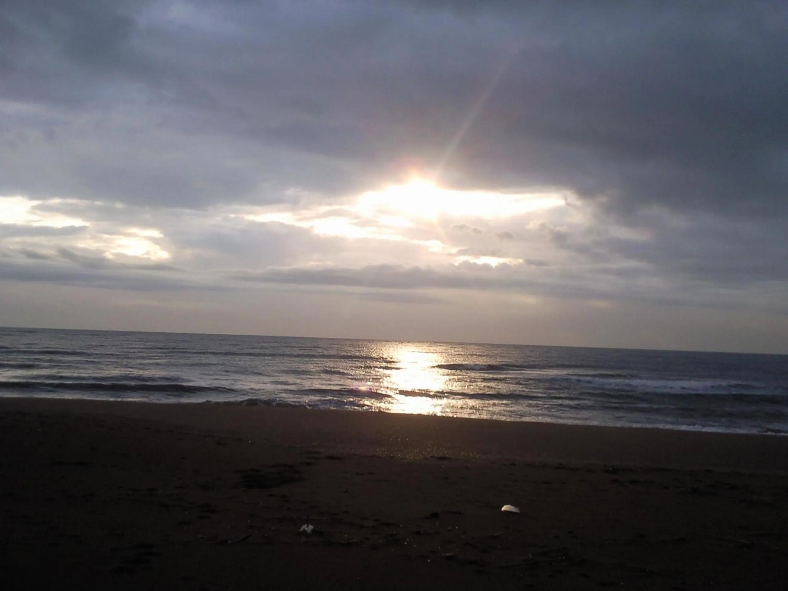Beach in hotelF1 Béziers Est