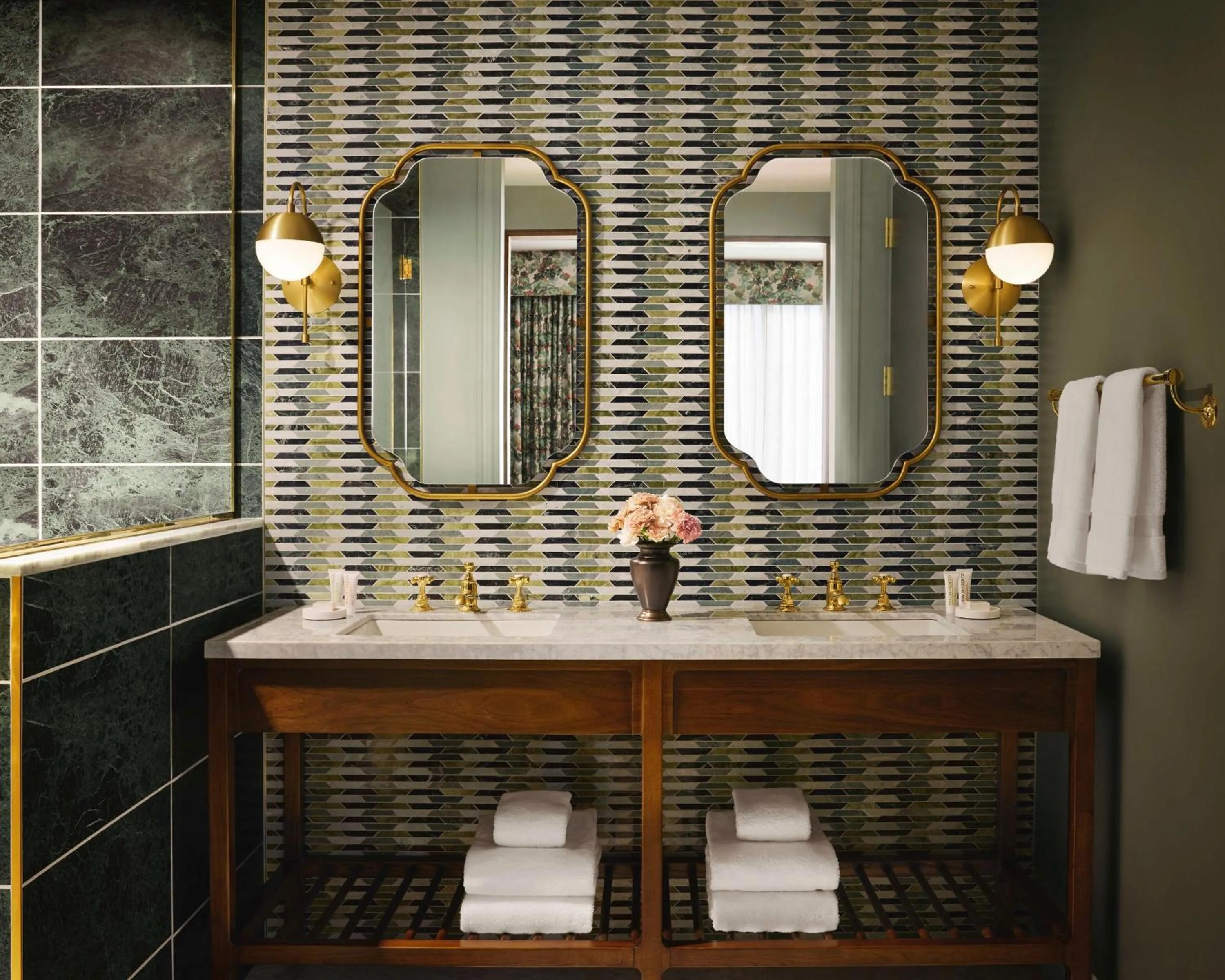 Bathroom in Graduate by Hilton East Lansing