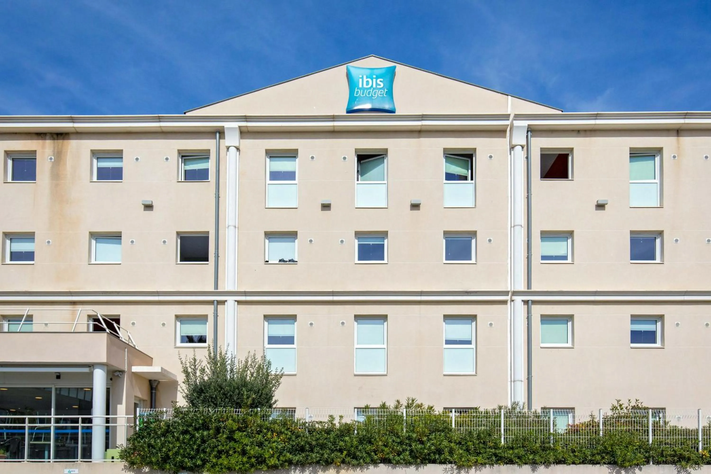 Property building in ibis budget Marseille L'Estaque