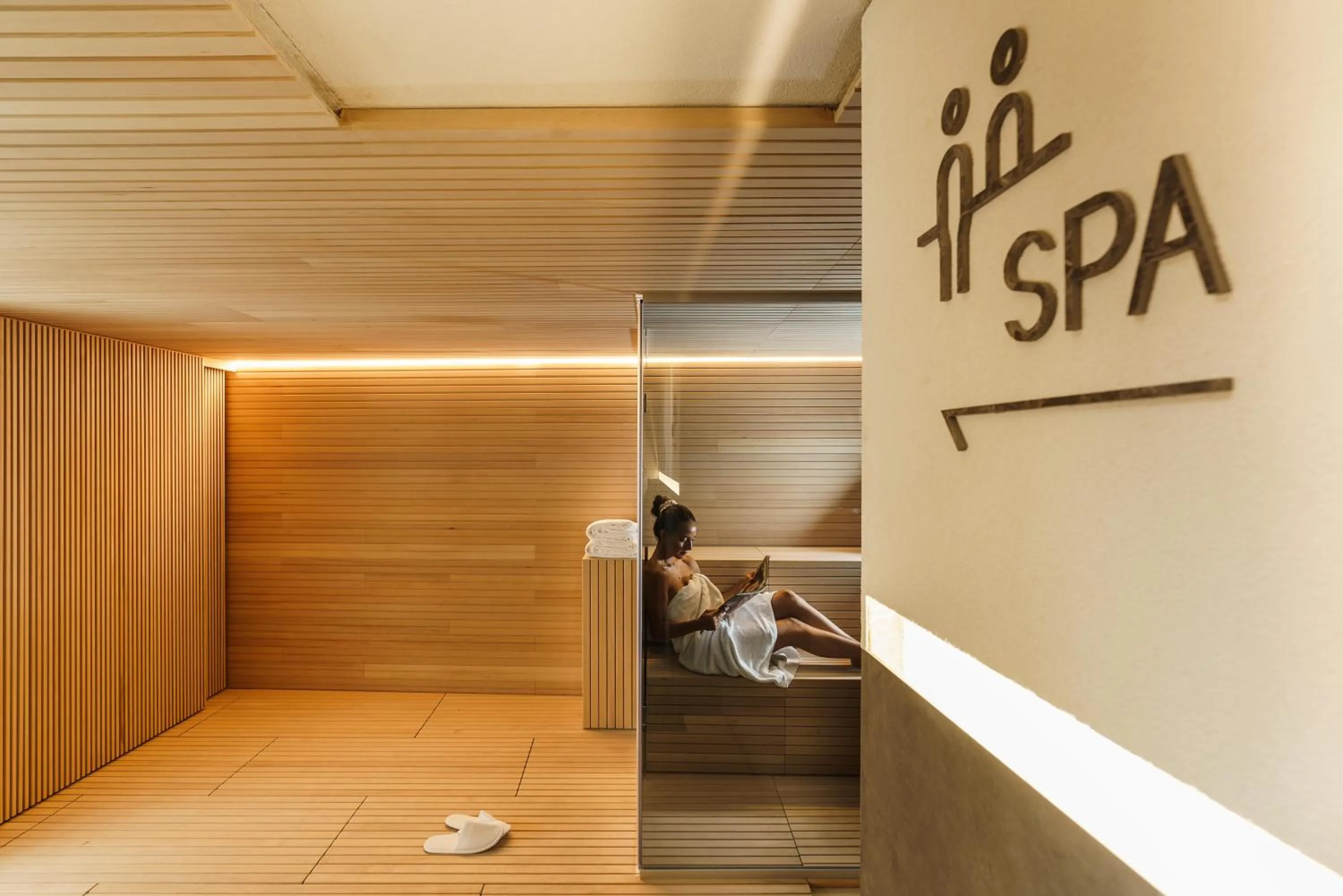 Shower in Meo Design Suites & Spa