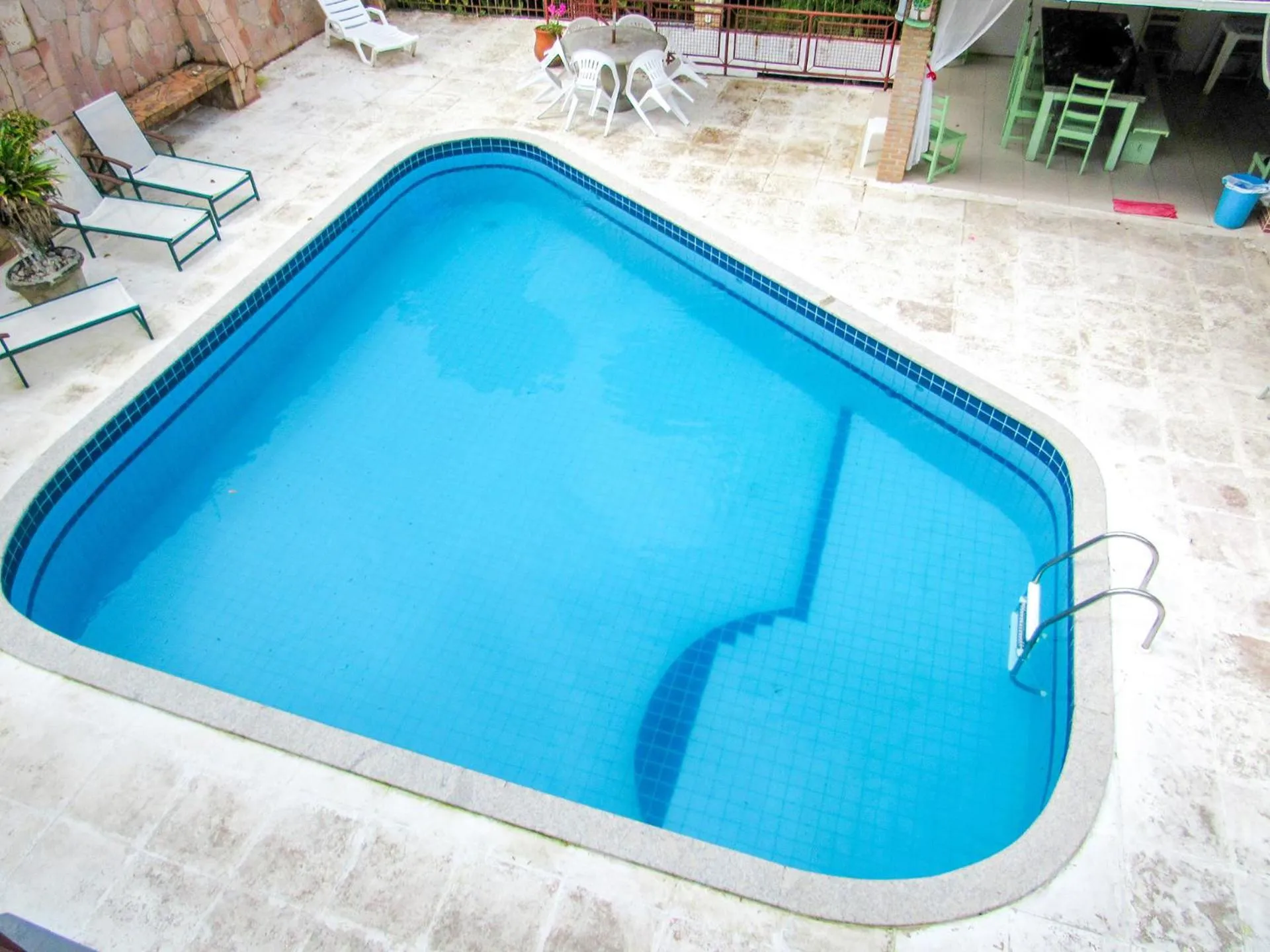 Swimming pool in Casa c wifi e lazer perto da praia em Porto Seguro