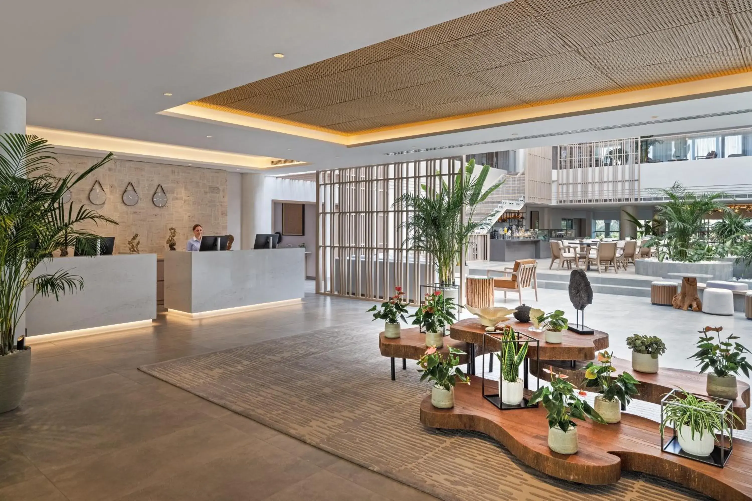 Facade/entrance in Fujairah Rotana Resort & Spa - Al Aqah Beach Facade/entrance in Fujairah Rotana Resort & Spa - Al Aqah Beach