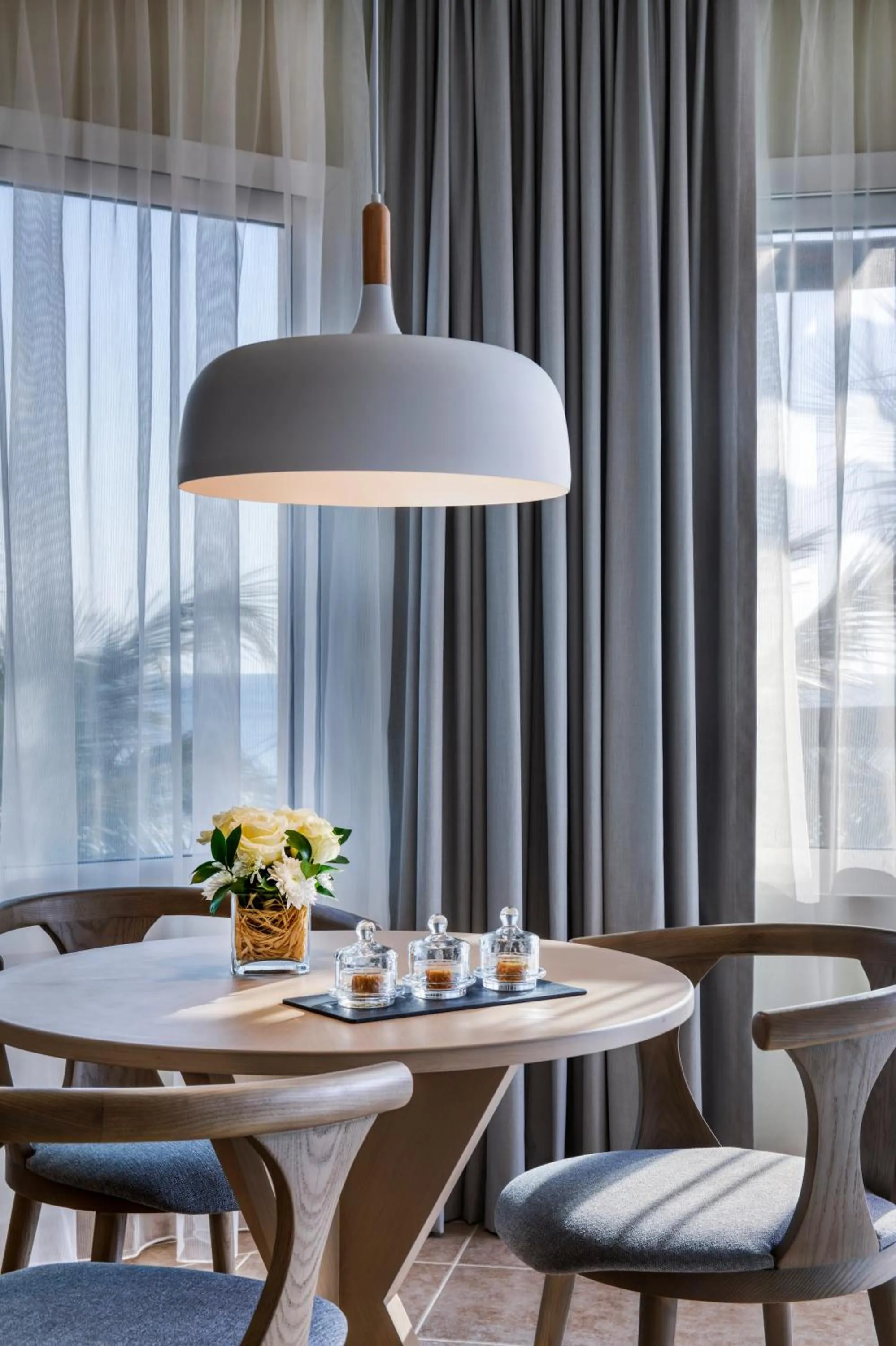 Dining area in Fujairah Rotana Resort & Spa - Al Aqah Beach