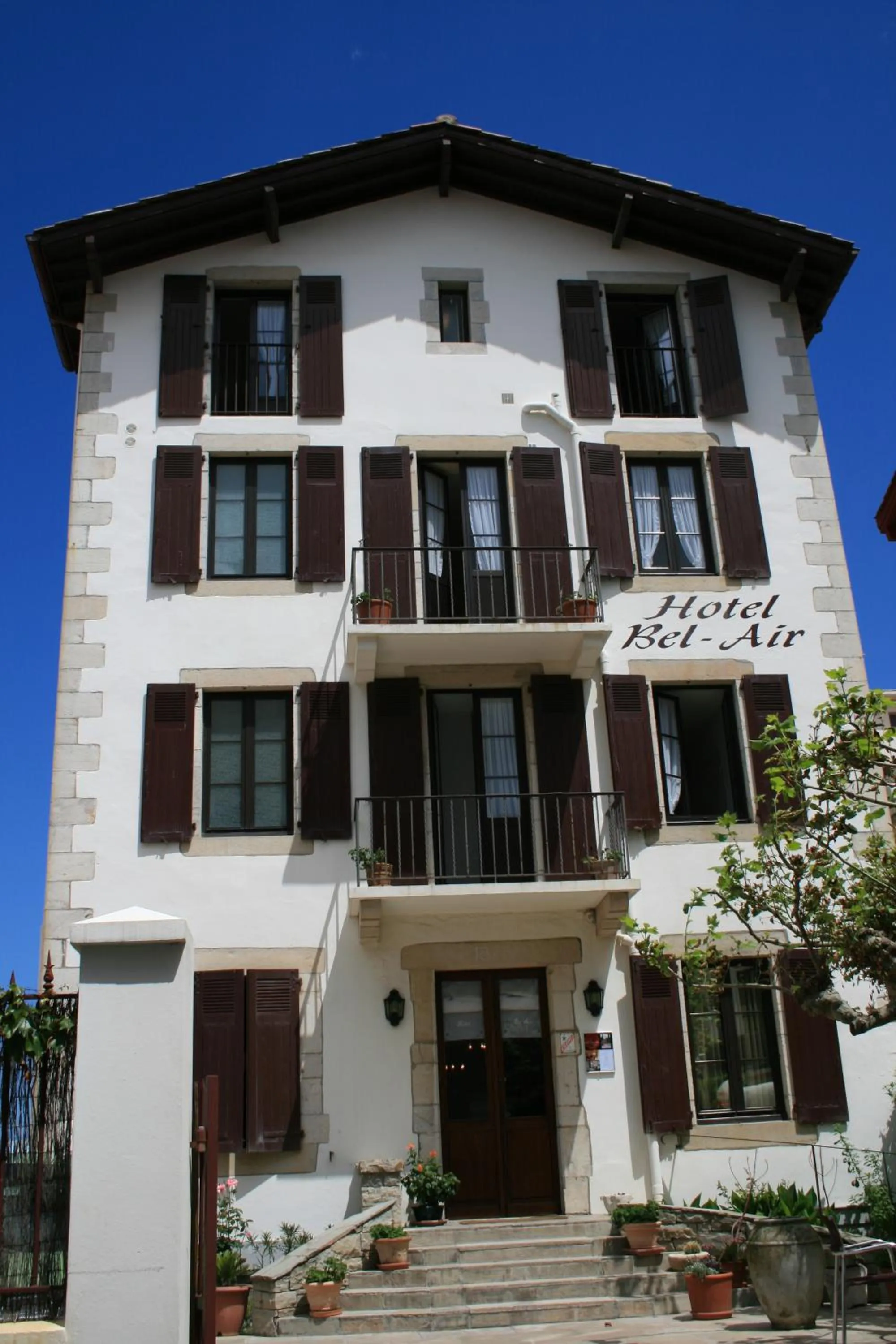 Facade/entrance in Hotel Bel Air