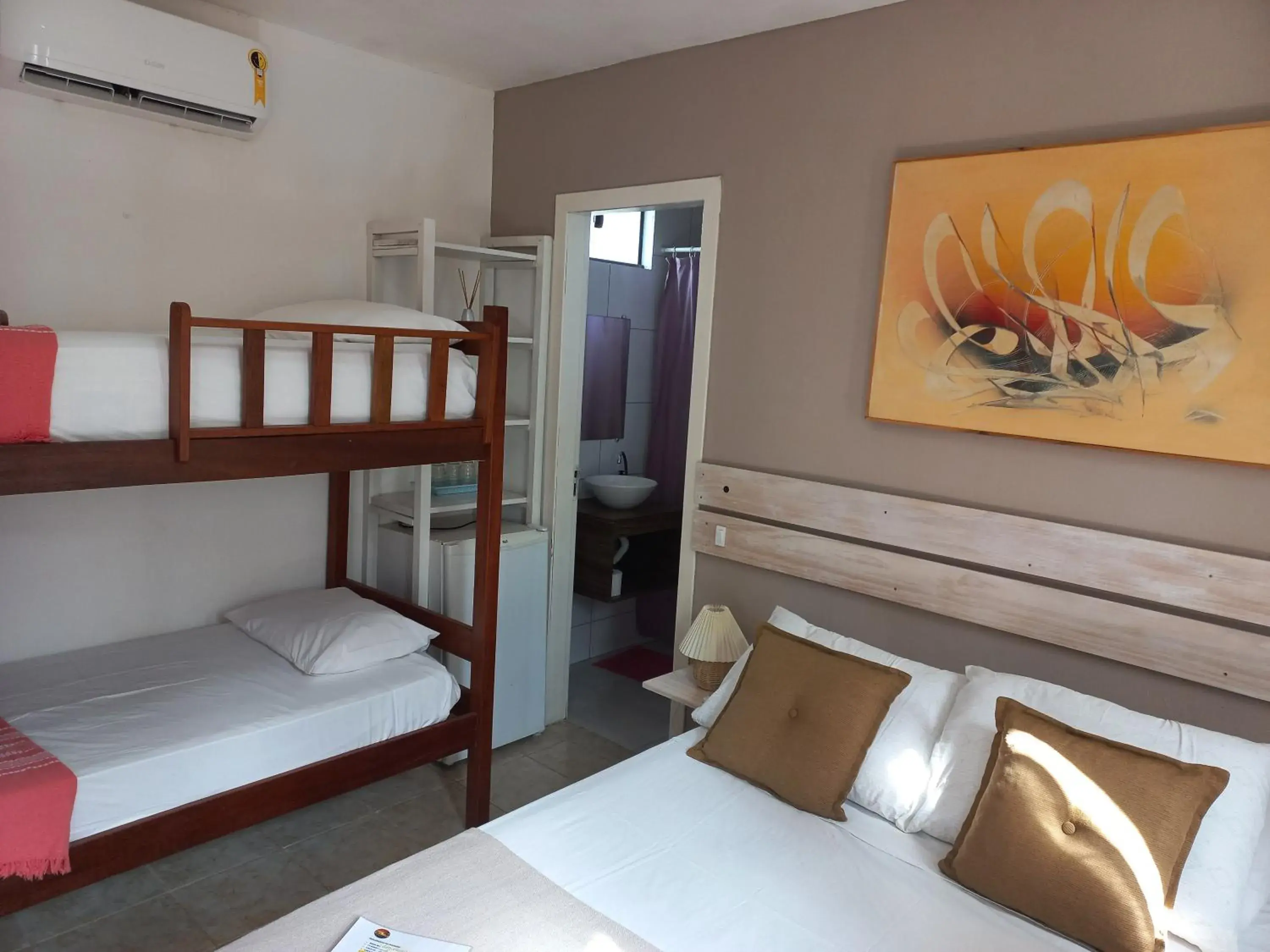 Quadruple Room with Private Bathroom in AYRE GOSTOSO POUSADA Quadruple Room with Private Bathroom in AYRE GOSTOSO POUSADA