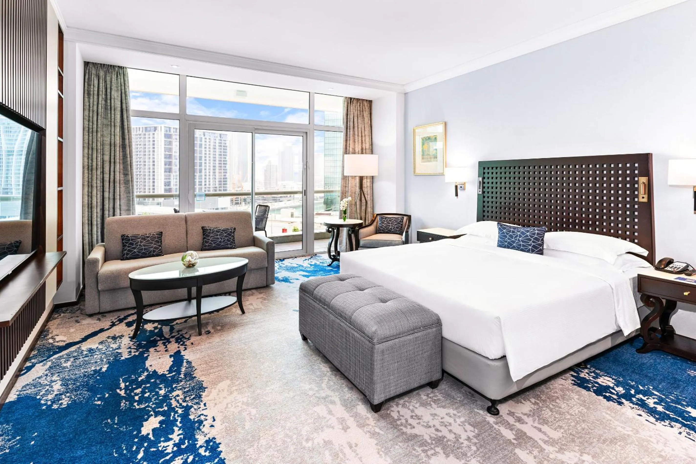 Spacious Sea View Room with Balcony & Sofabed - single occupancy in Beach Rotana - Abu Dhabi