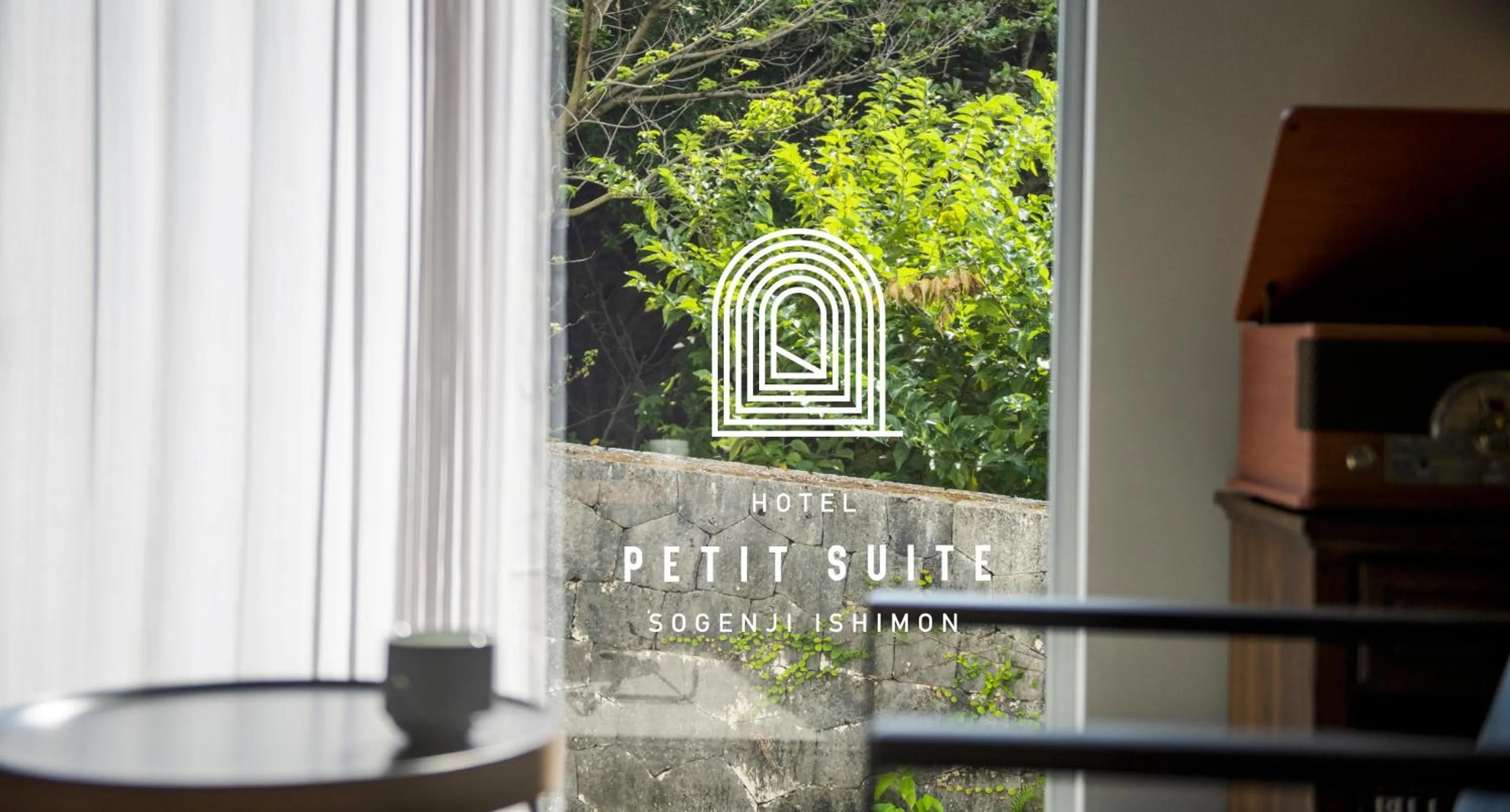 Day in HOTEL PETIT SUITE SOGENJI ISHIMON