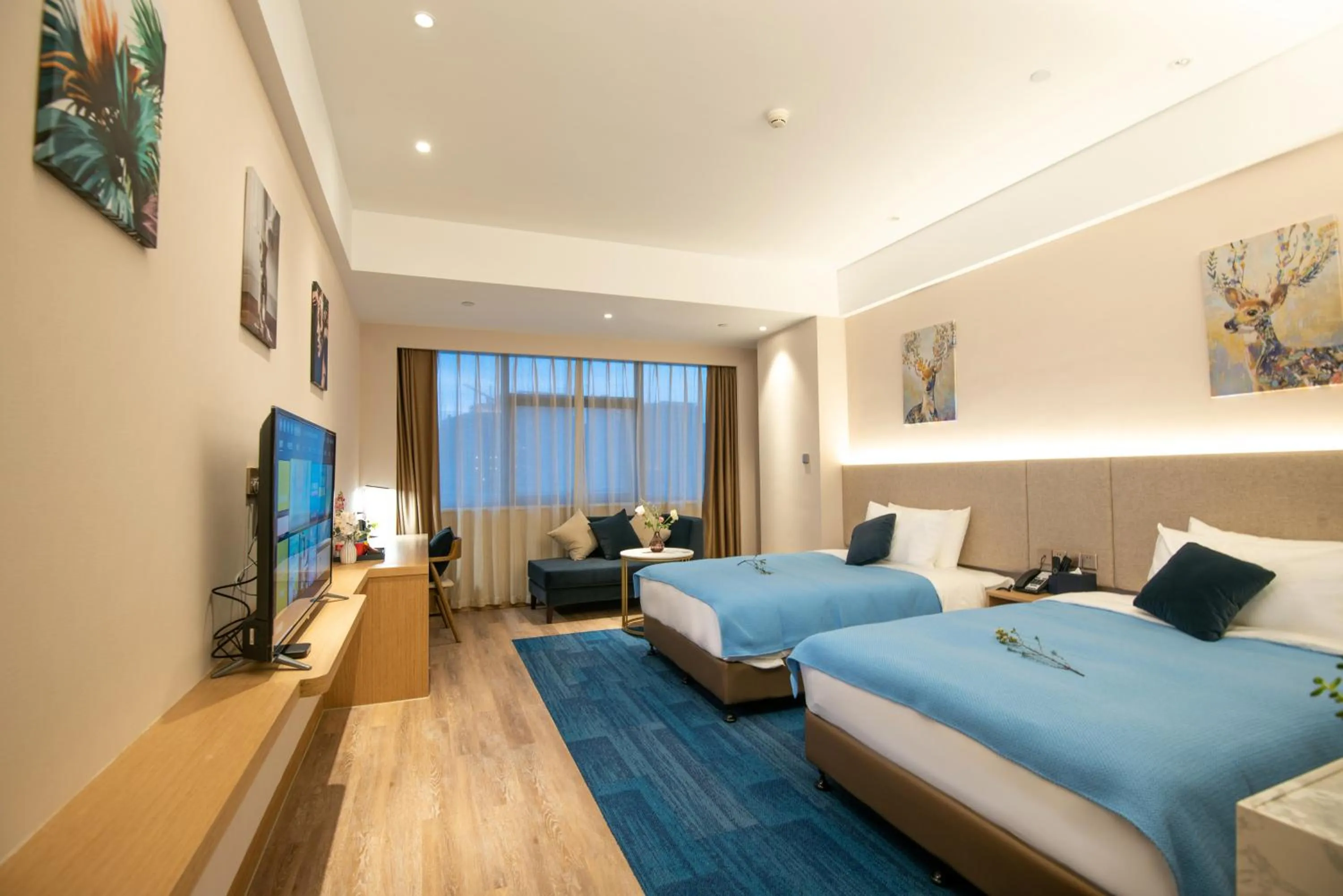 Photo of the whole room, Bed in Hangzhou Upper Inn