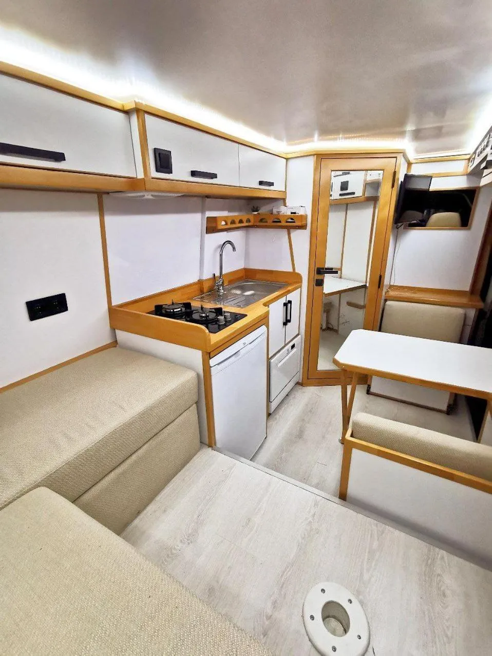 Jewelberry Glamping Hotel Tbilisi