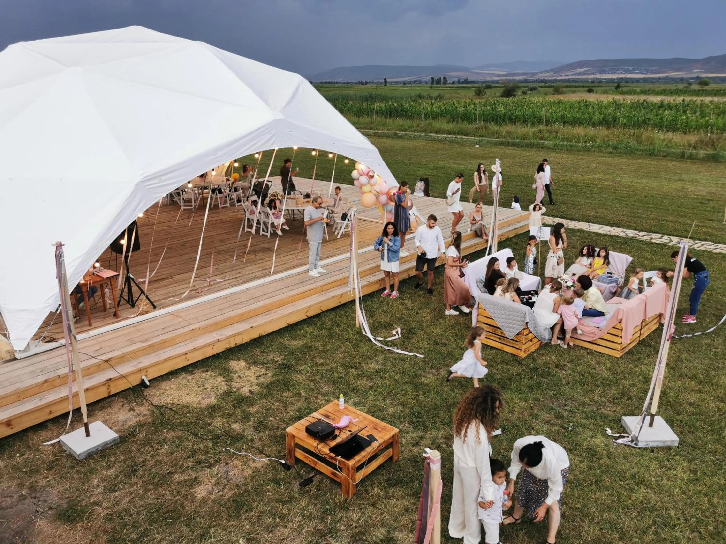 Patio in Jewelberry Glamping Hotel Tbilisi
