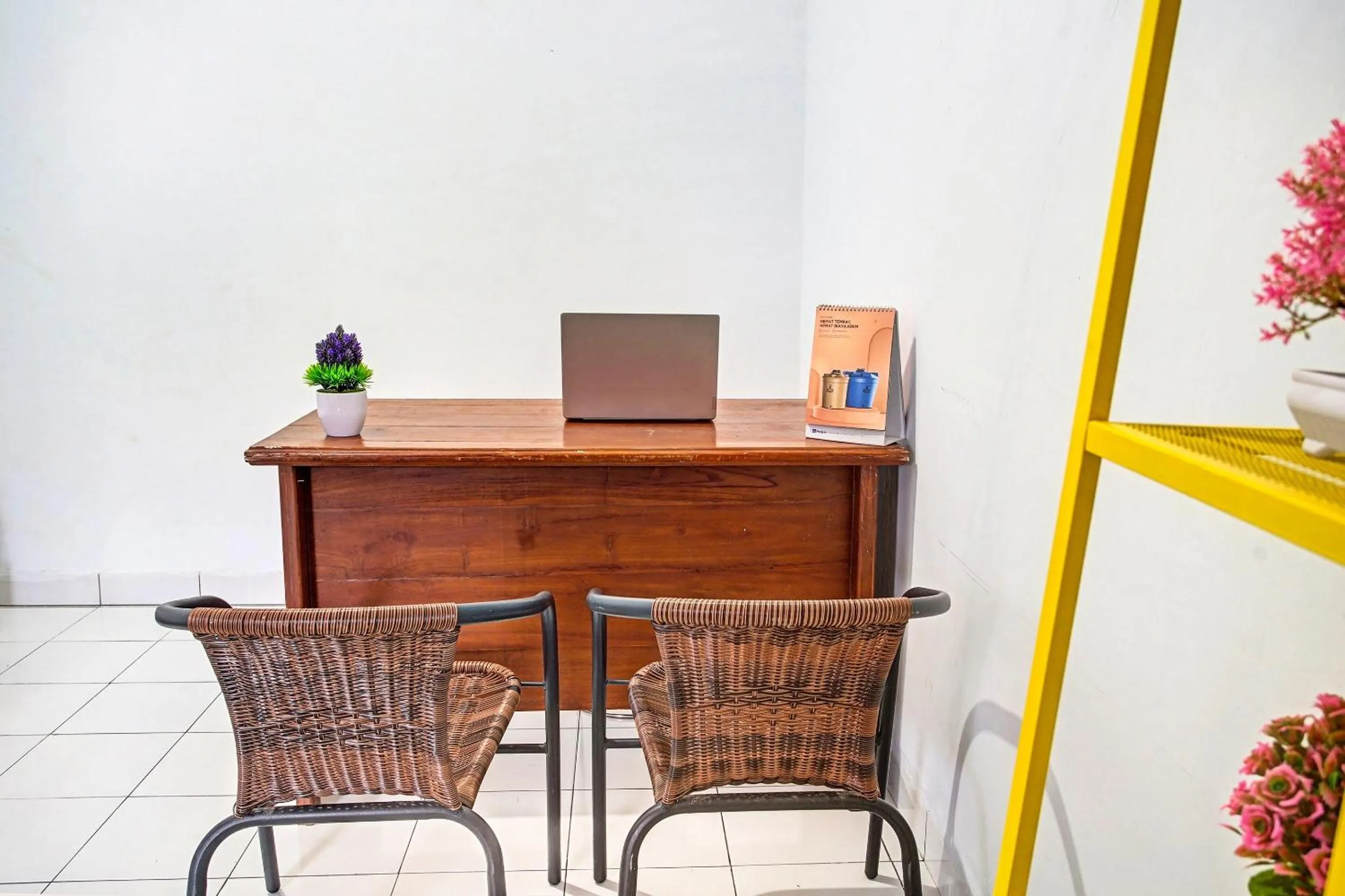 Lobby or reception in OYO 3994 Wisma Amalia