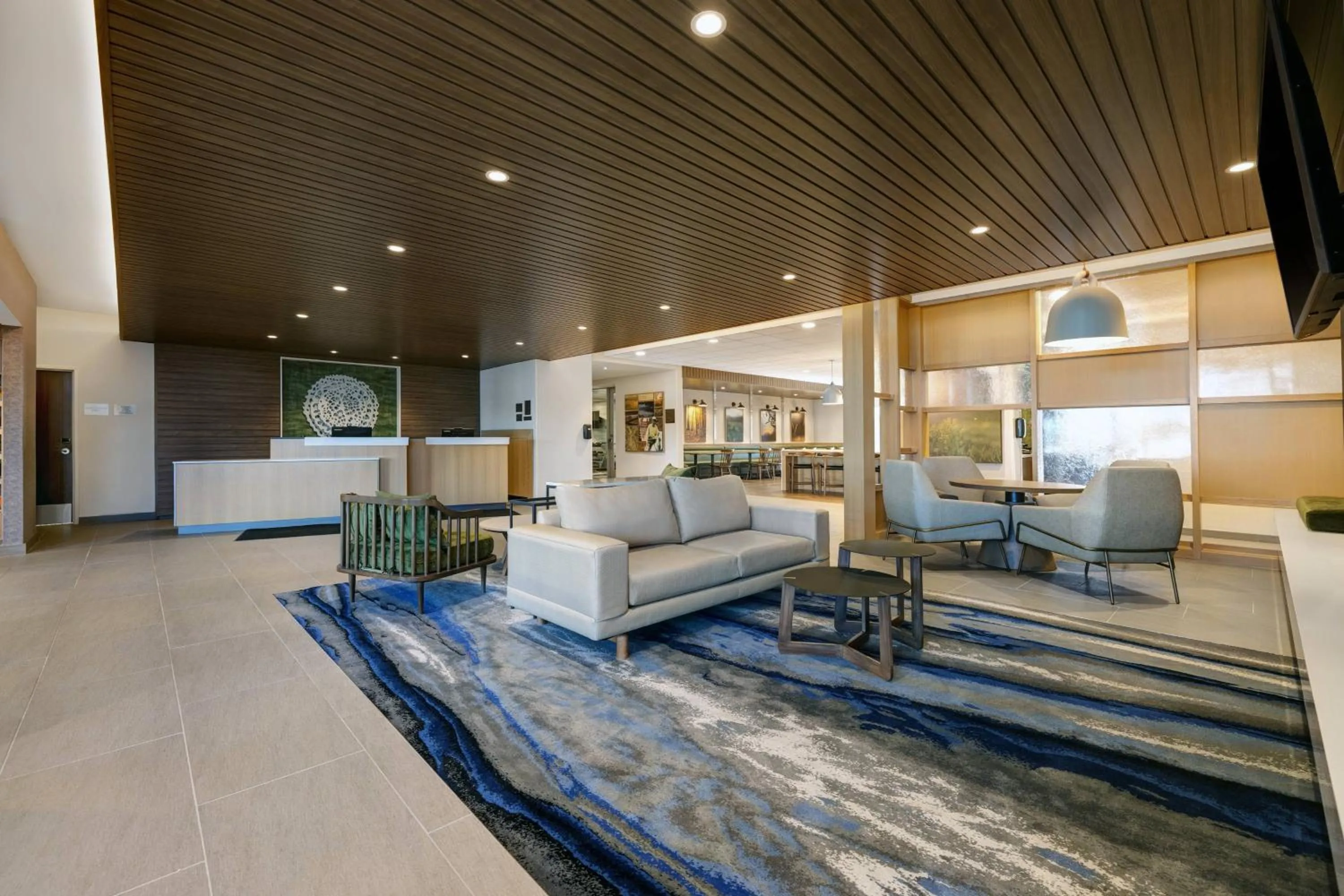 Lobby or reception in Fairfield Inn & Suites by Marriott Milwaukee Brookfield