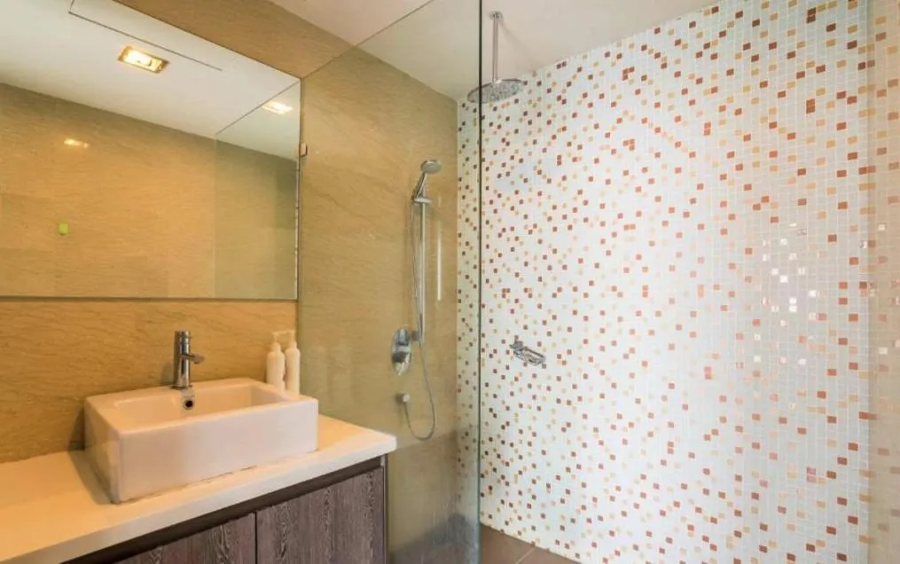 Regalia Residence KLCC View by iLuxHome