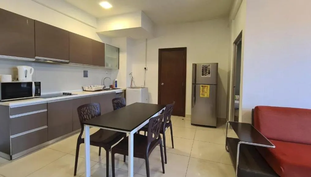 Regalia Residence KLCC View by iLuxHome