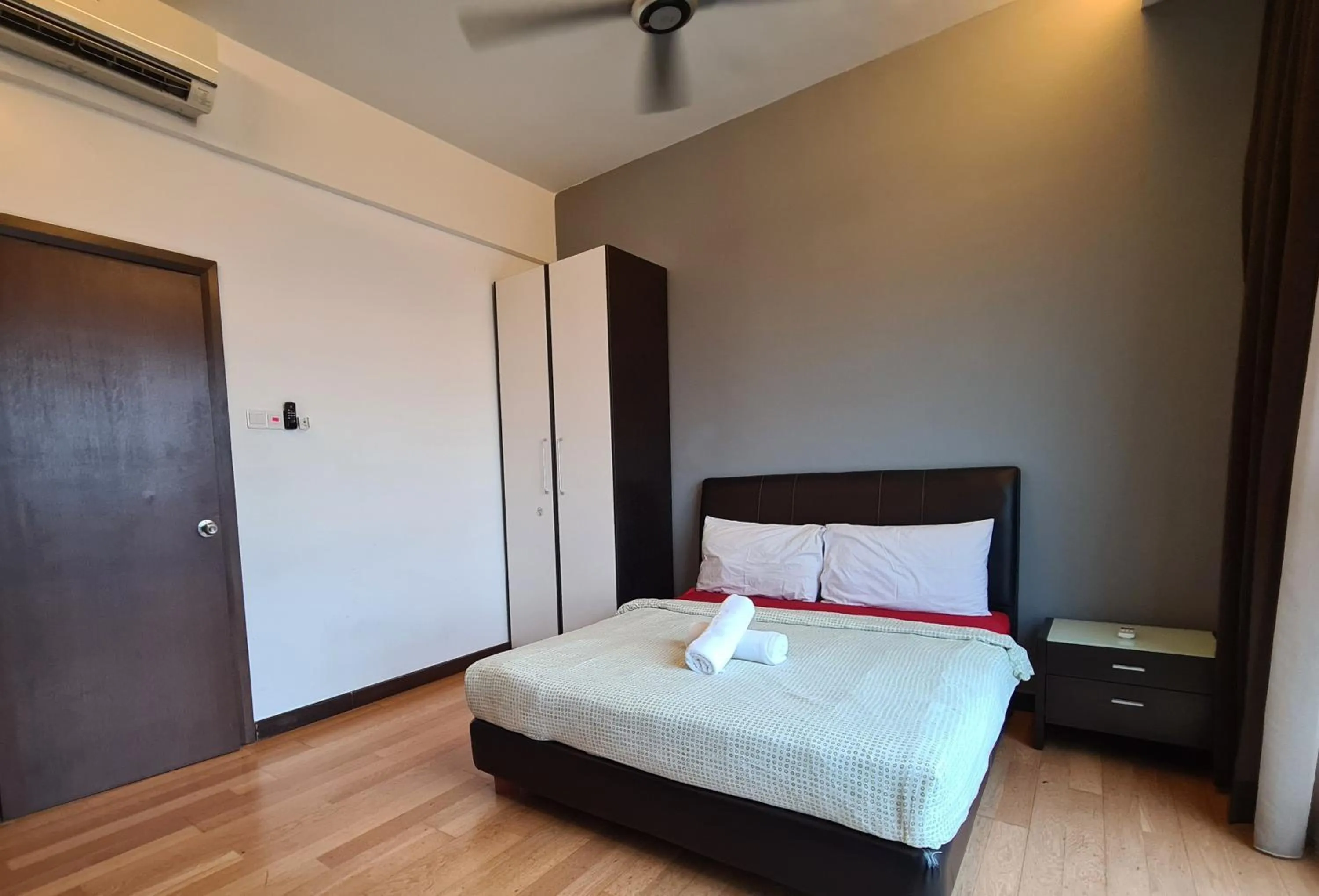 Bed in Regalia Residence KLCC View by iLuxHome