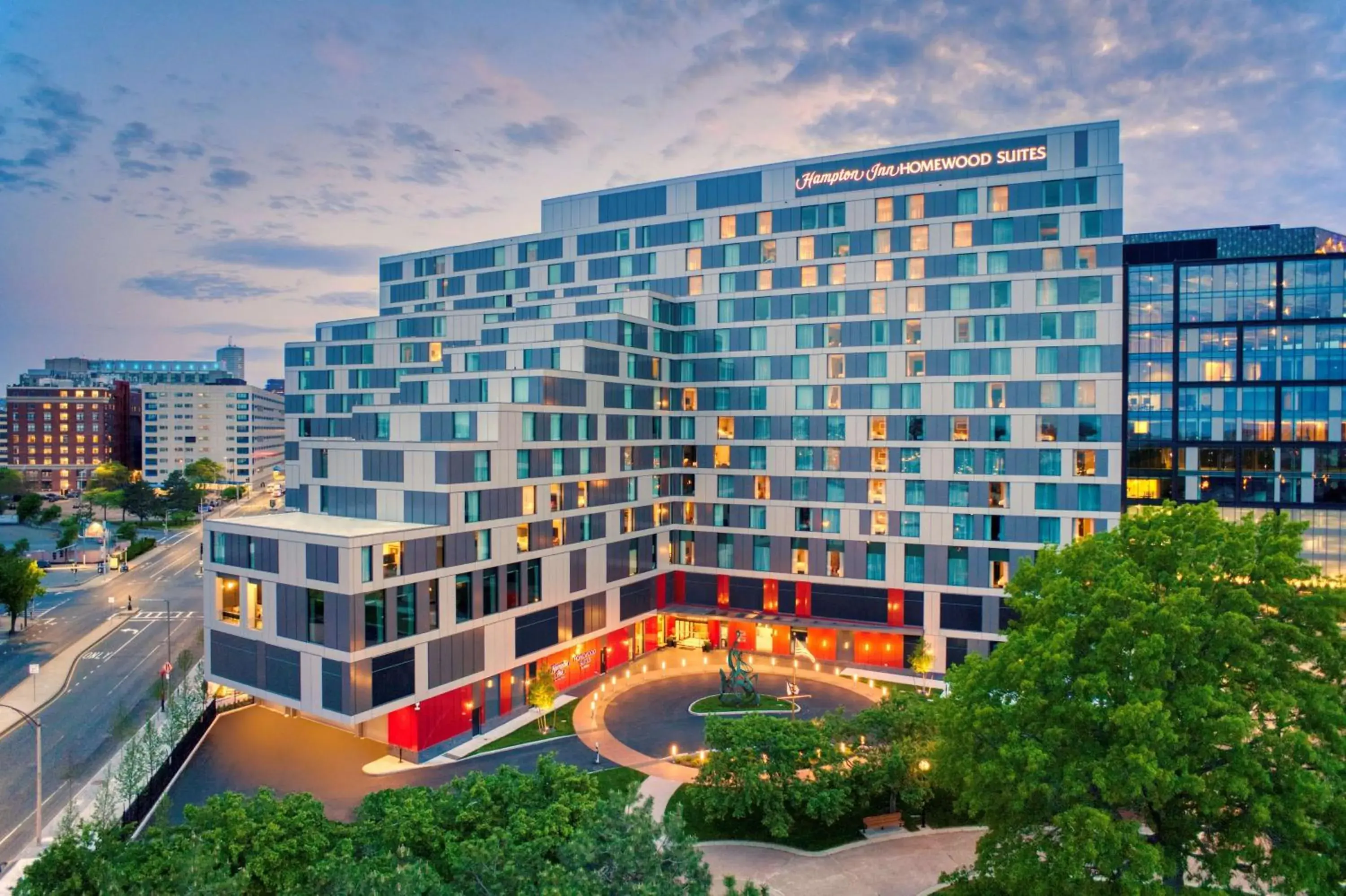 Property building in Hampton Inn Boston Seaport District Property building in Hampton Inn Boston Seaport District