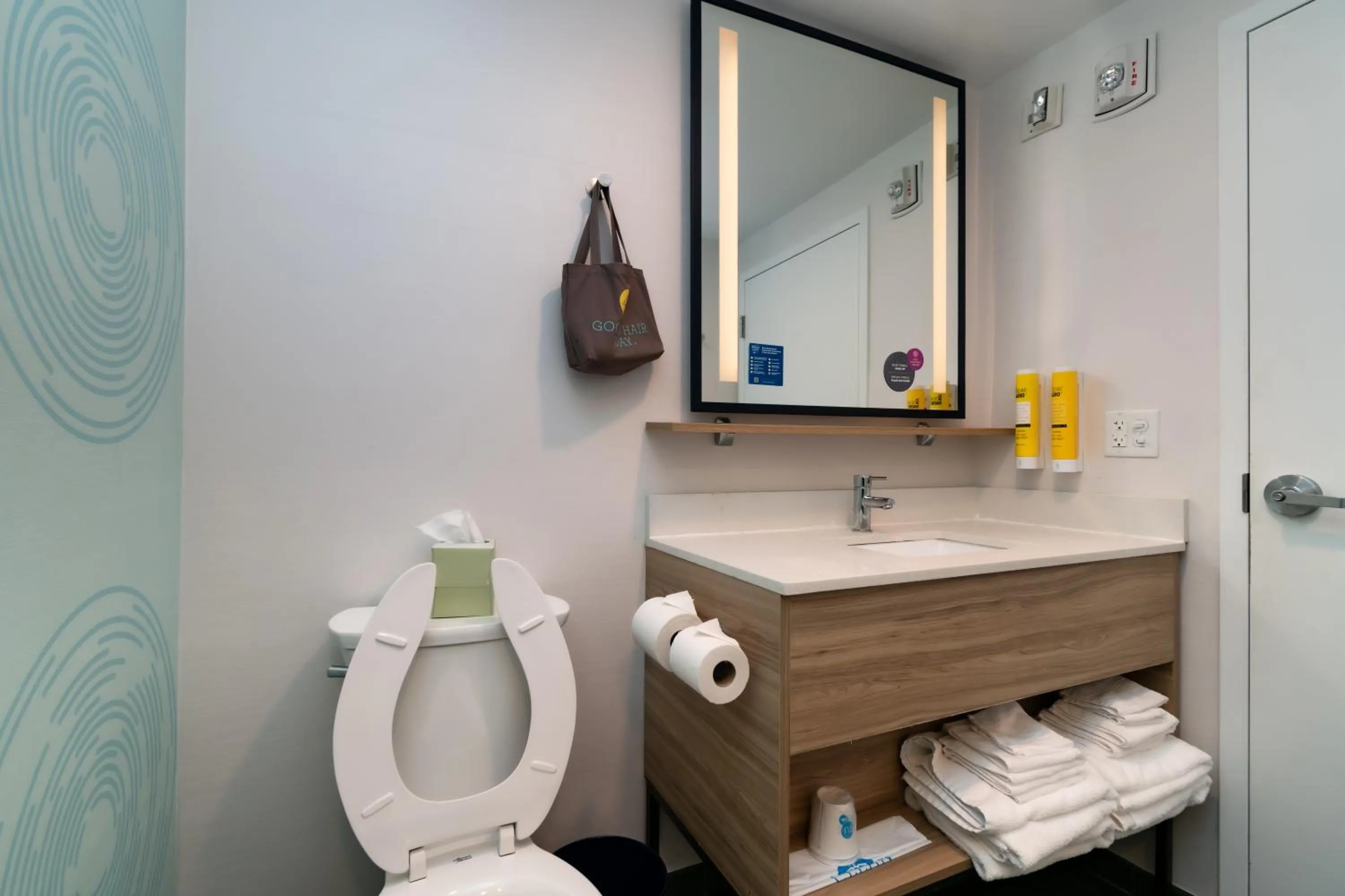 Toilet in Tru By Hilton Florida City, Fl