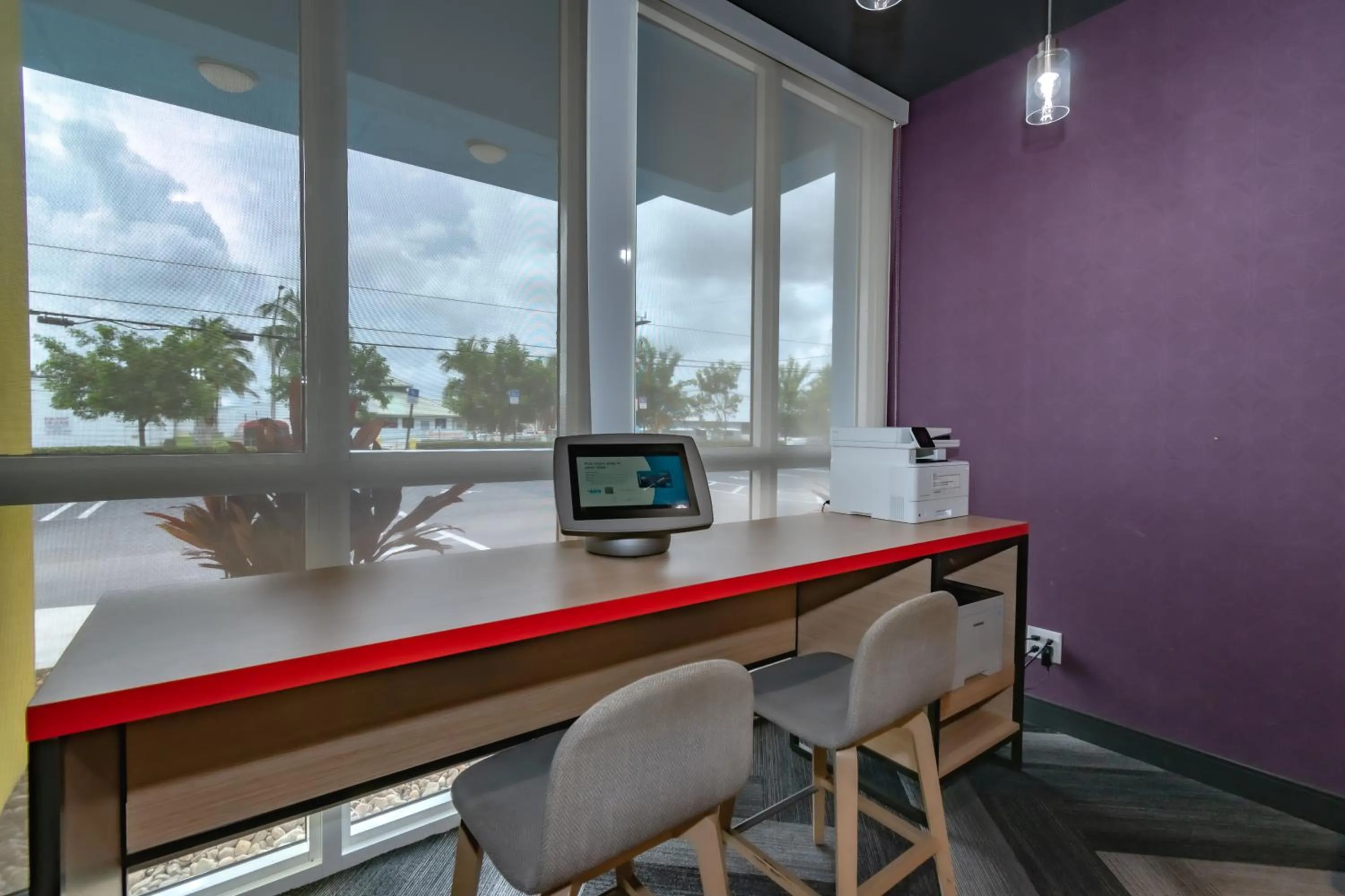 Business facilities in Tru By Hilton Florida City, Fl