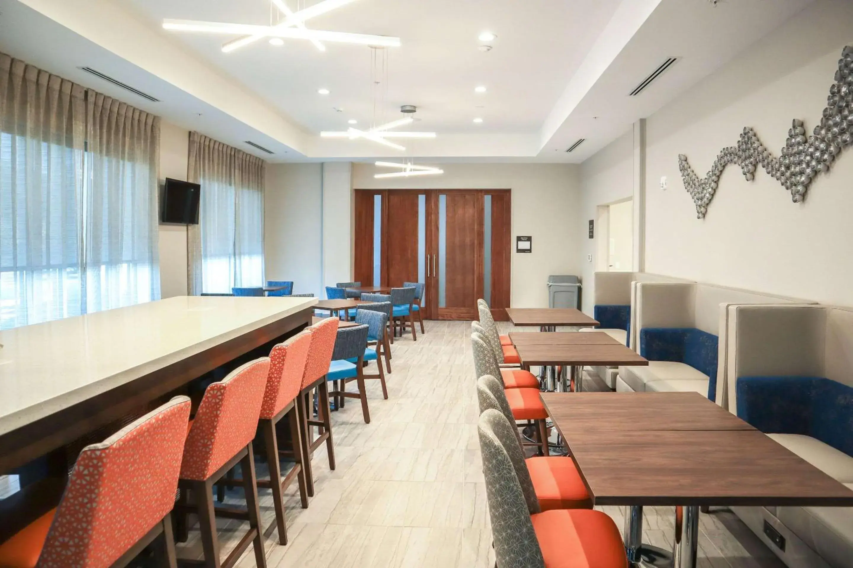 Restaurant/places to eat in Comfort Suites Gainesville Near University Restaurant/places to eat in Comfort Suites Gainesville Near University