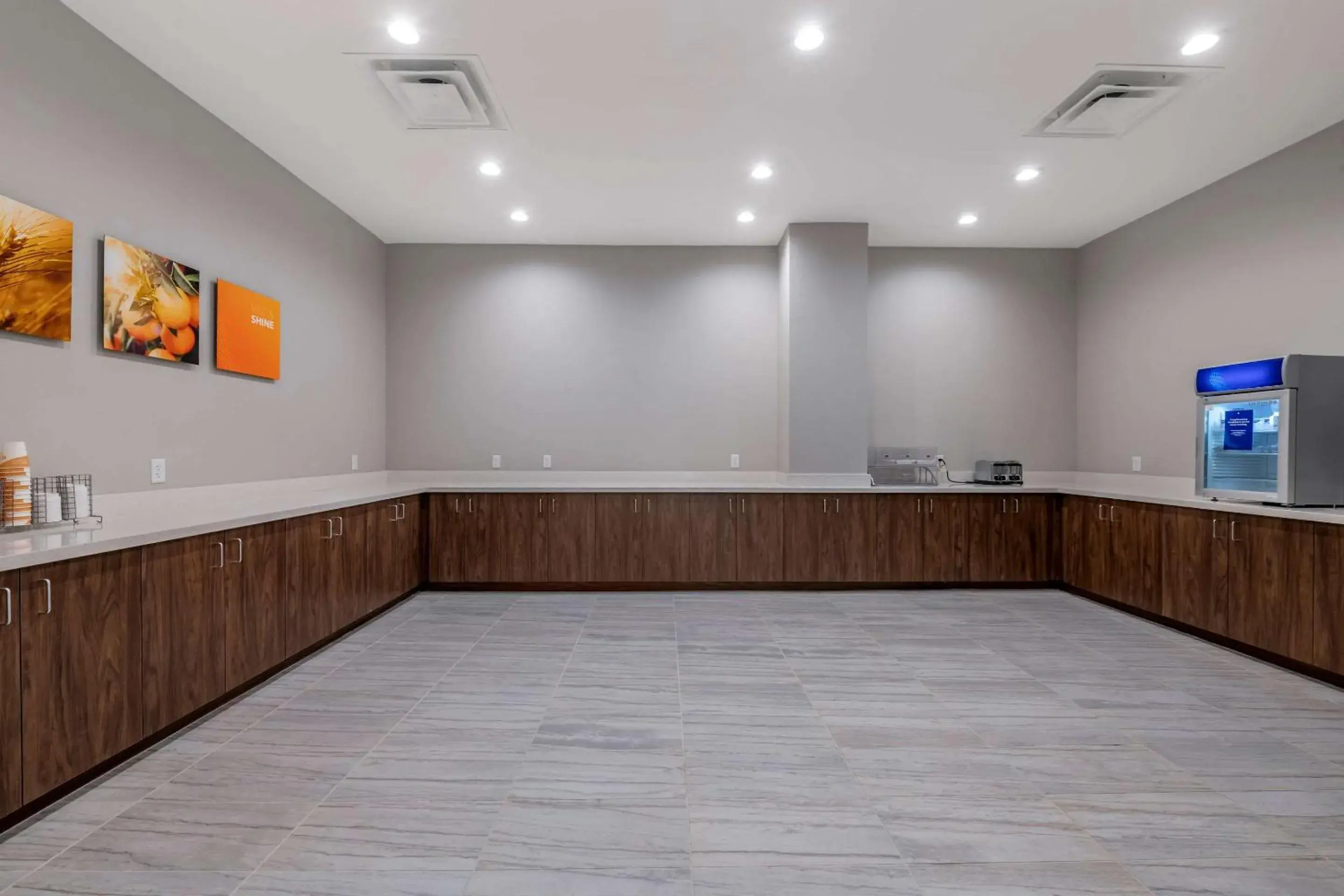 Restaurant/places to eat in Comfort Suites Gainesville Near University Restaurant/places to eat in Comfort Suites Gainesville Near University