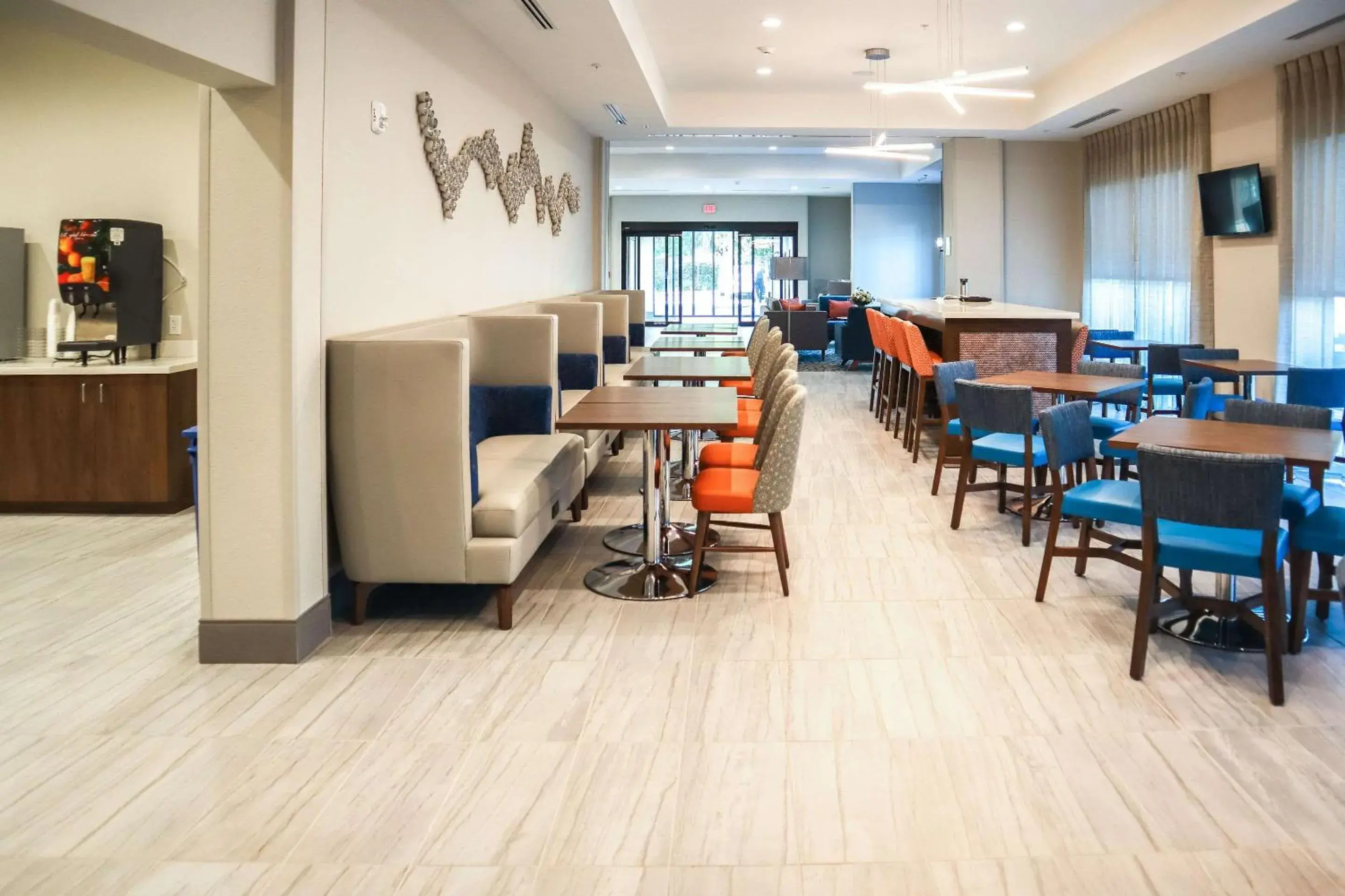 Restaurant/places to eat in Comfort Suites Gainesville Near University Restaurant/places to eat in Comfort Suites Gainesville Near University