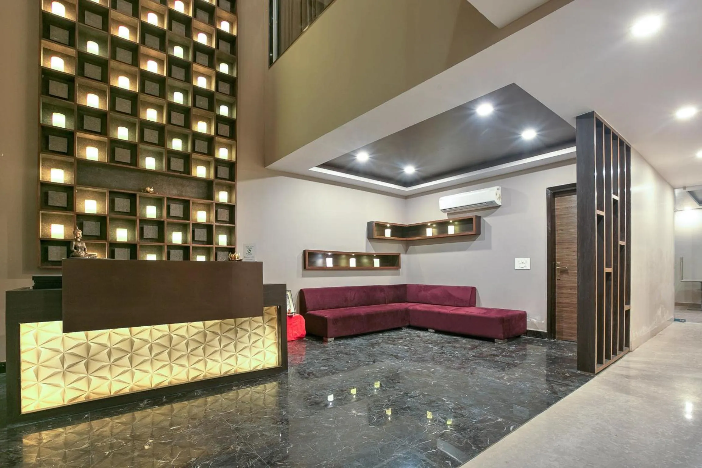 Lobby or reception in Southwest Inn - Boutique Hotel