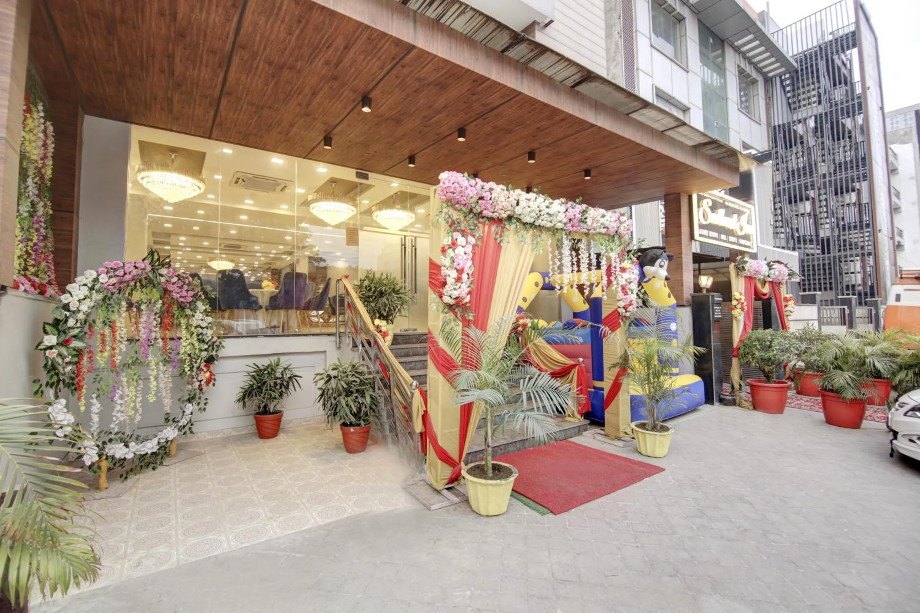 Facade/entrance in Southwest Inn - Boutique Hotel