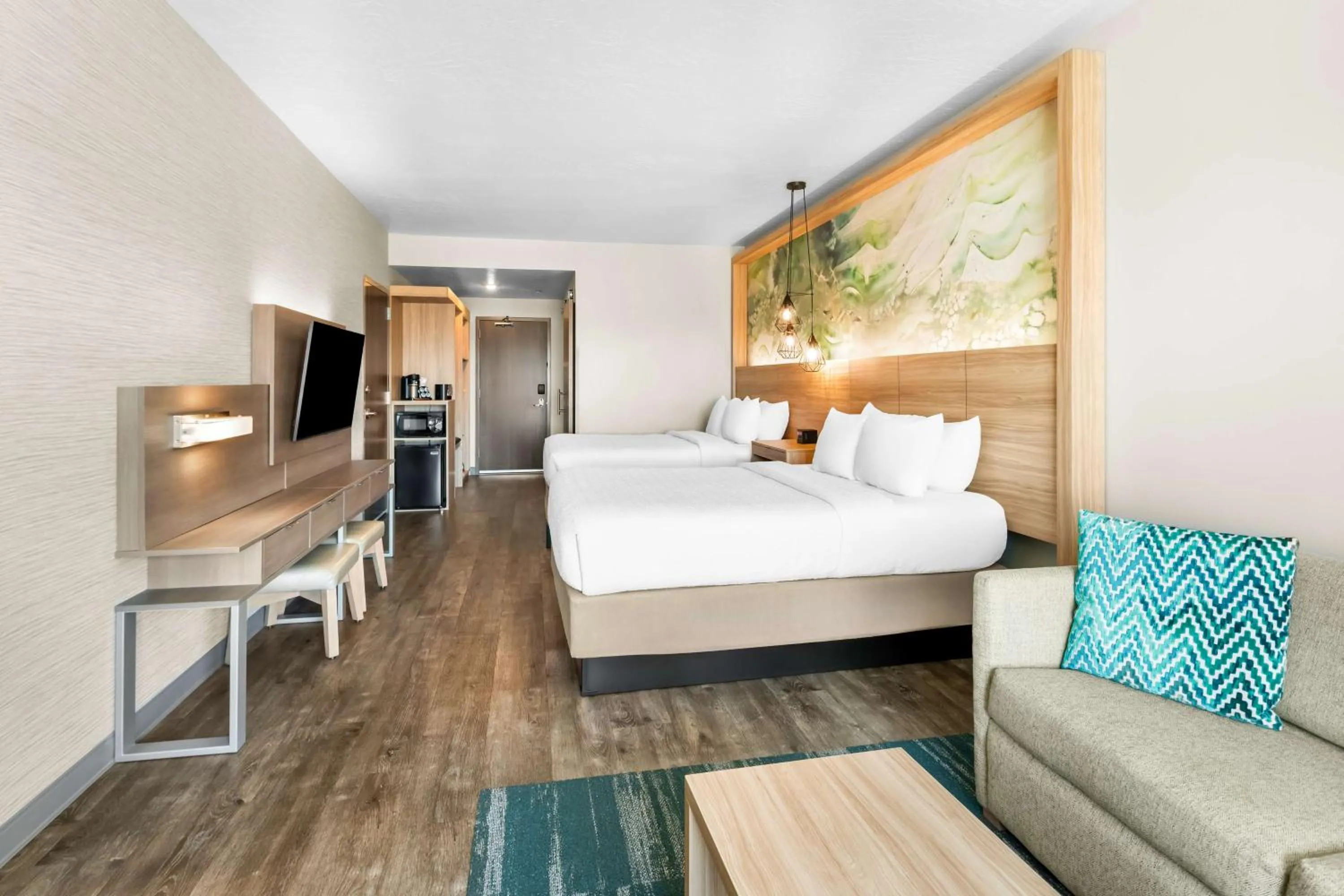 Photo of the whole room, Bed in Best Western Plus Settlers Point