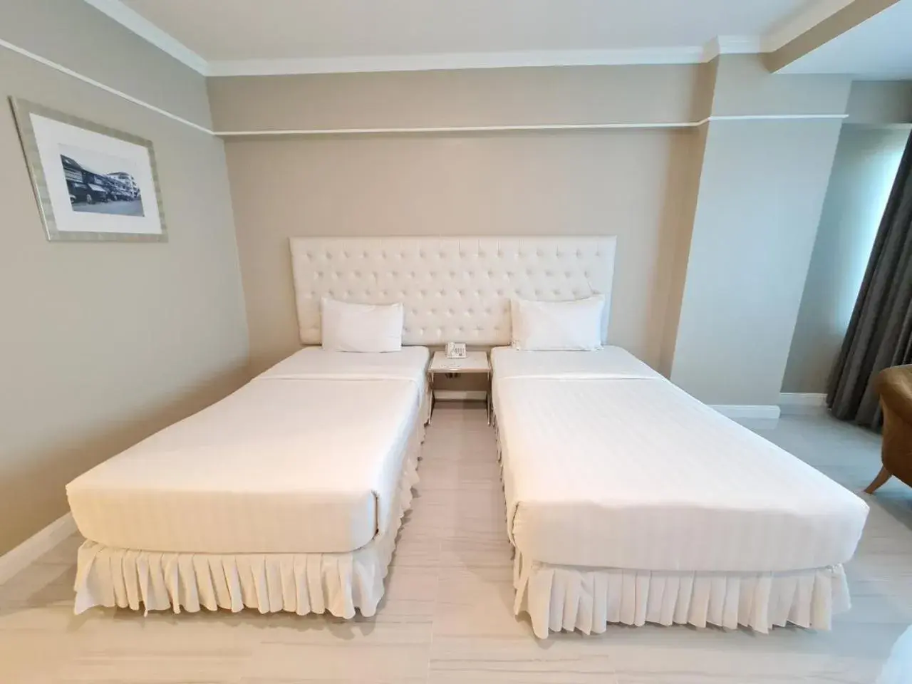 Bed in Chaisaeng Palace Hotel Bed in Chaisaeng Palace Hotel