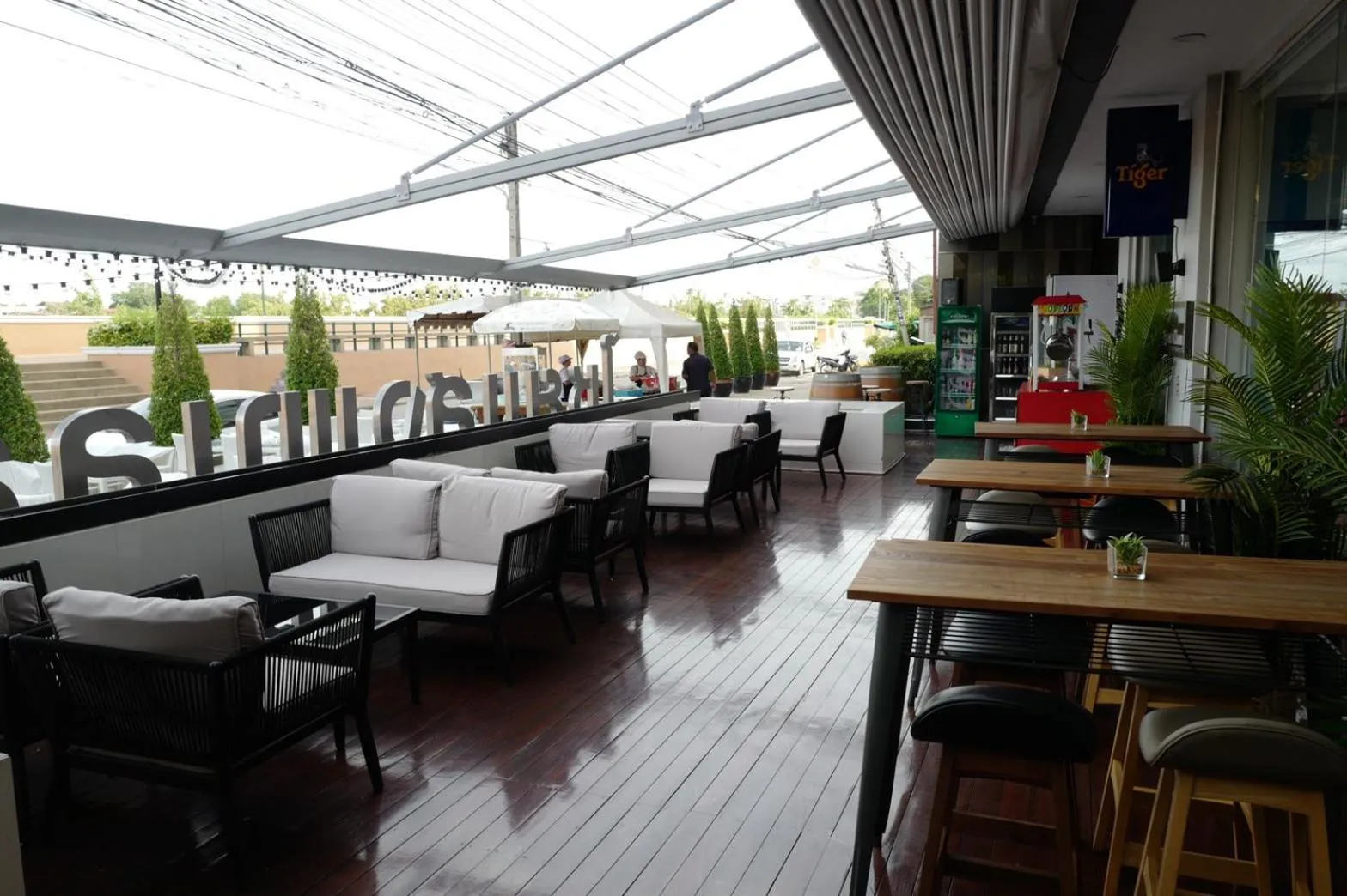 Chaisaeng Palace Hotel