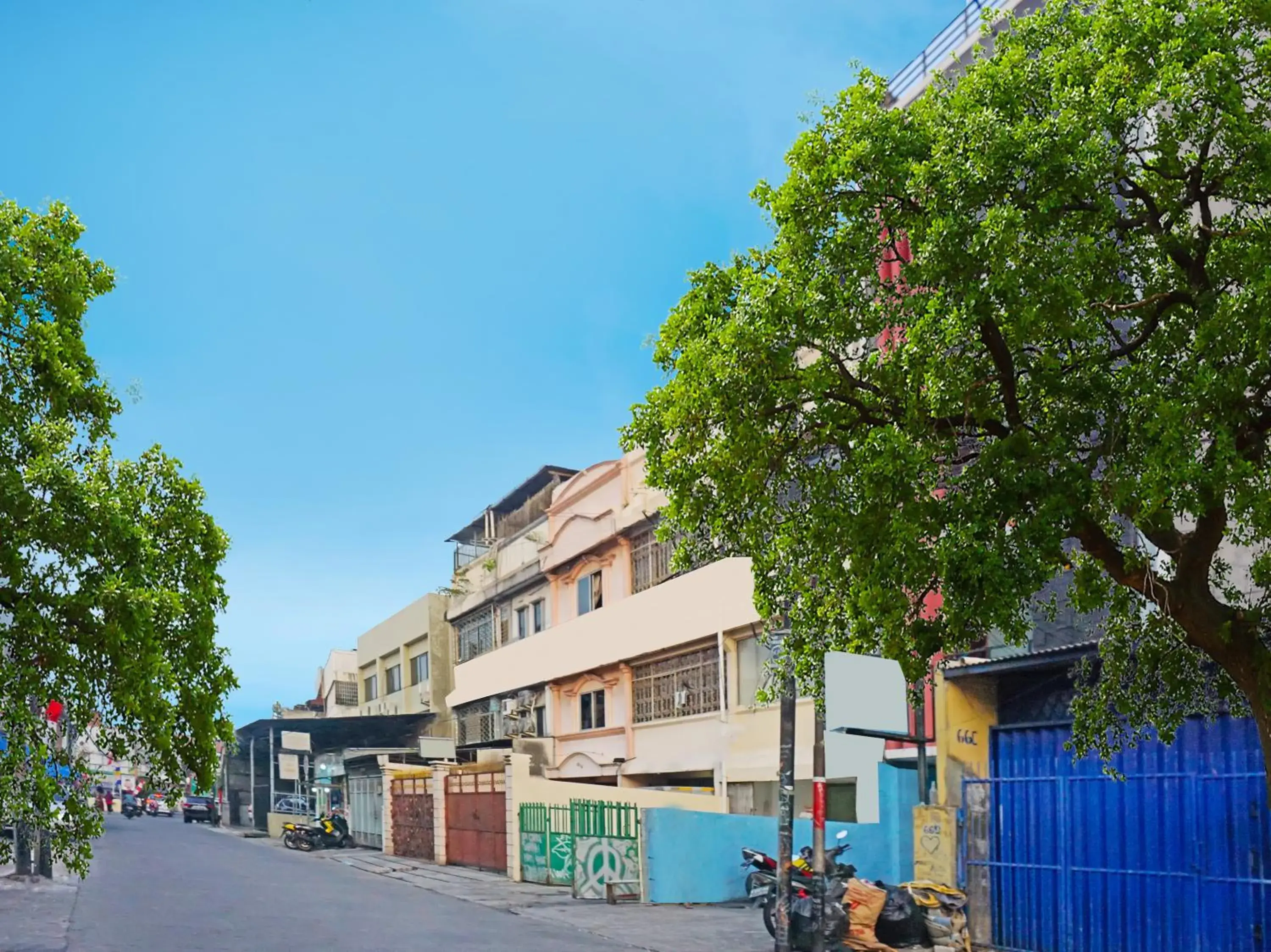 Property building in Lautze Residence Property building in Lautze Residence