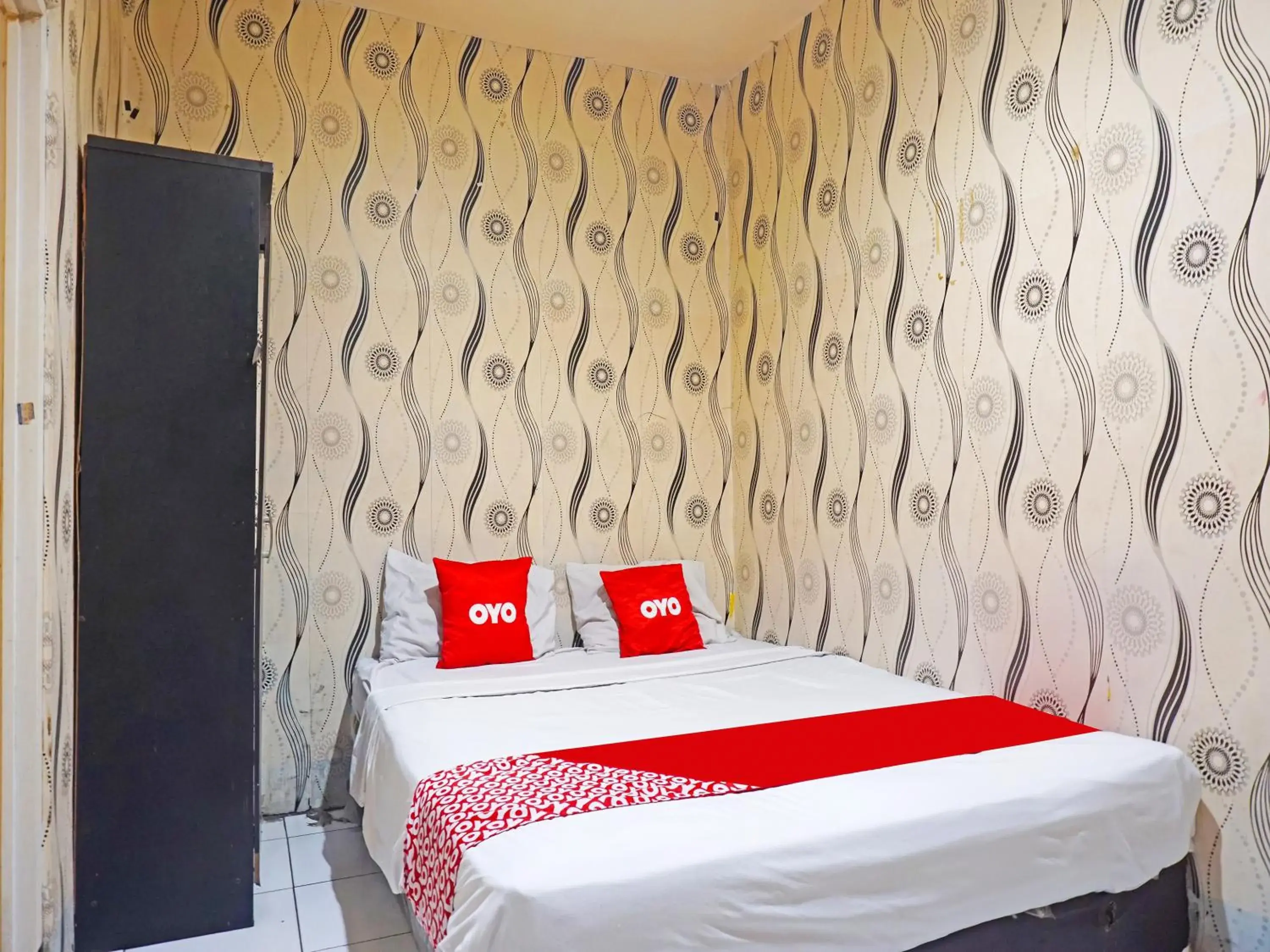 Bedroom, Bed in Lautze Residence Bedroom, Bed in Lautze Residence