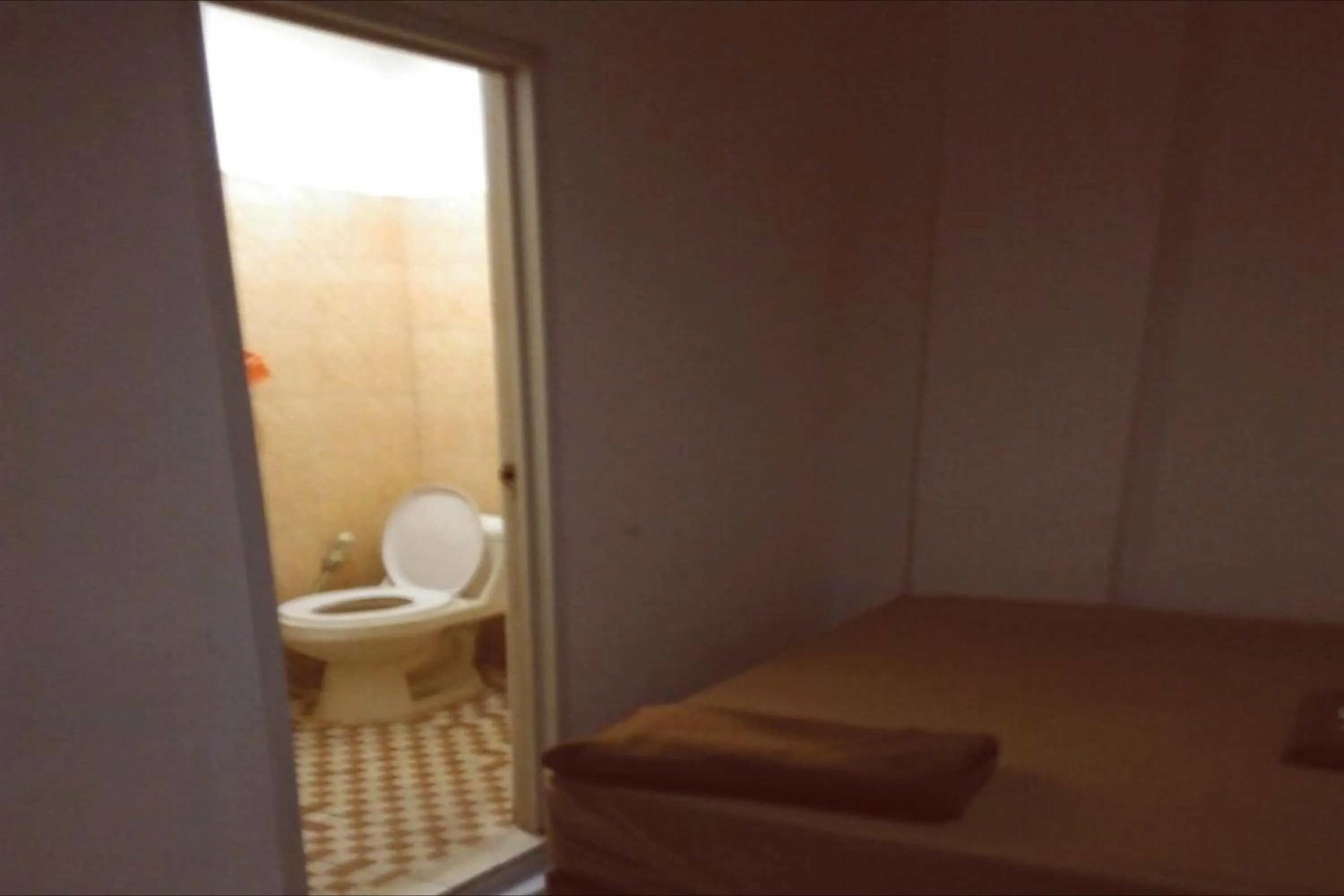 Bathroom in Lautze Residence