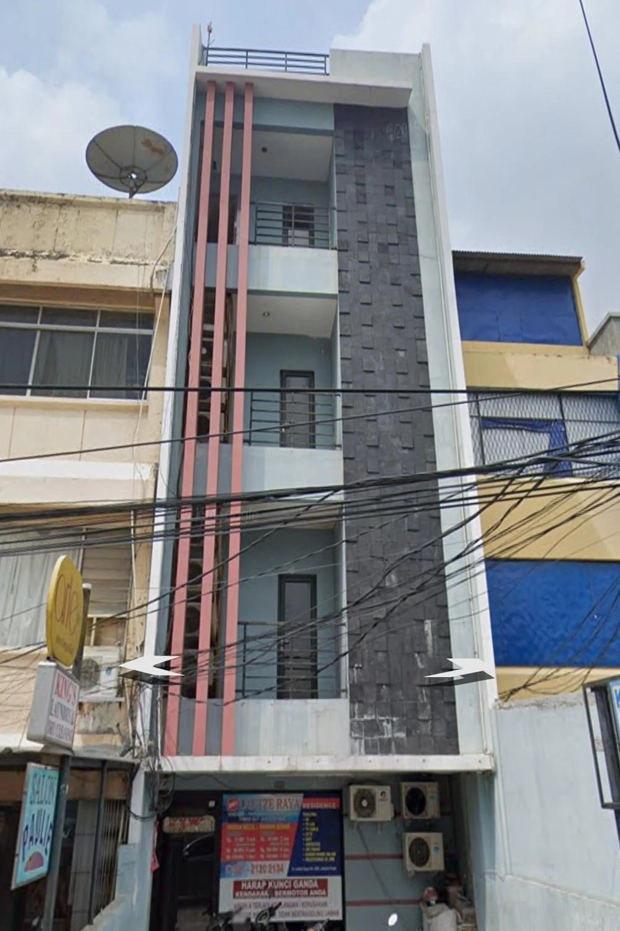 Property building in Lautze Residence