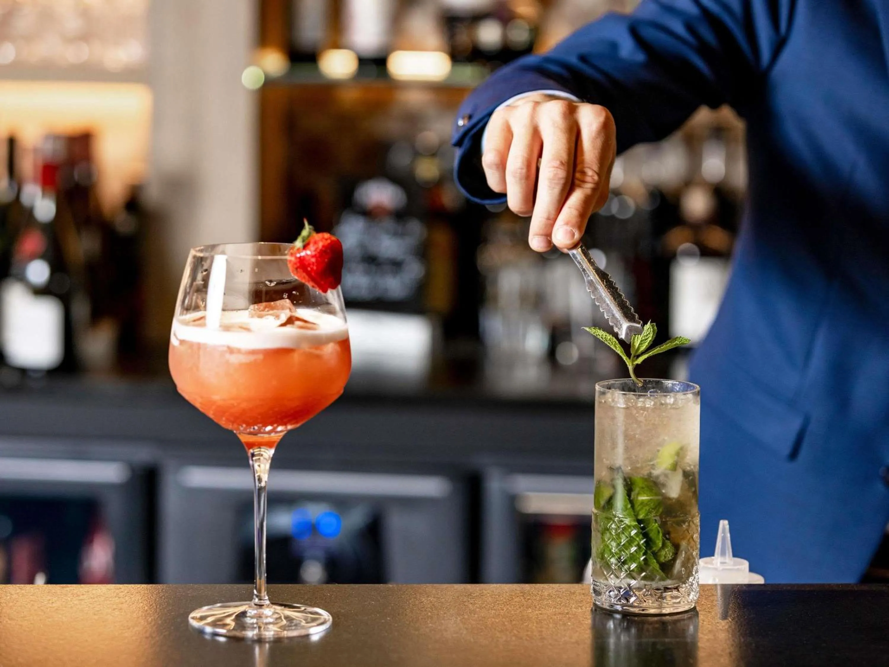 Lounge or bar in Novotel Megève Mont-Blanc