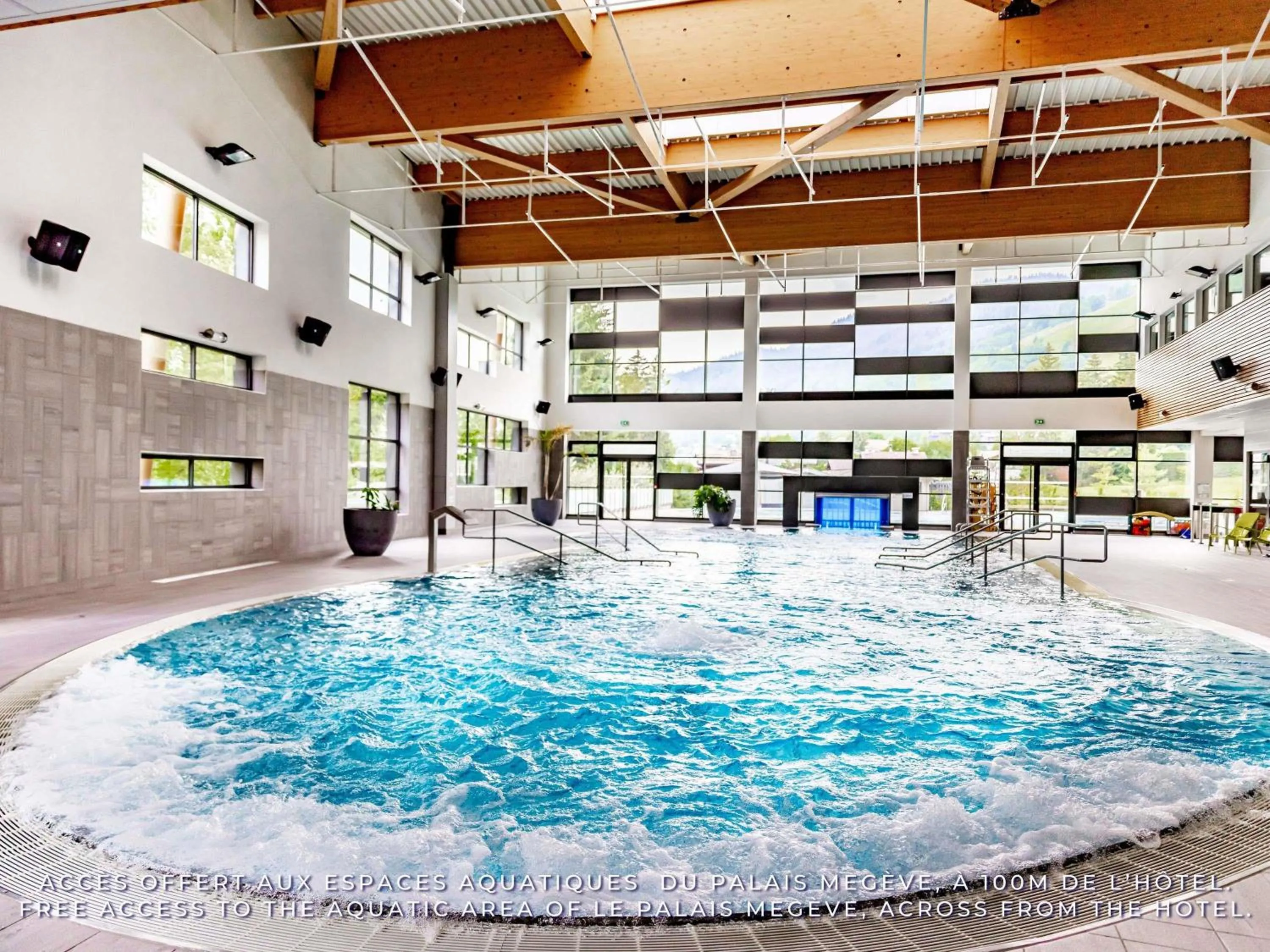 Pool view in Novotel Megève Mont-Blanc