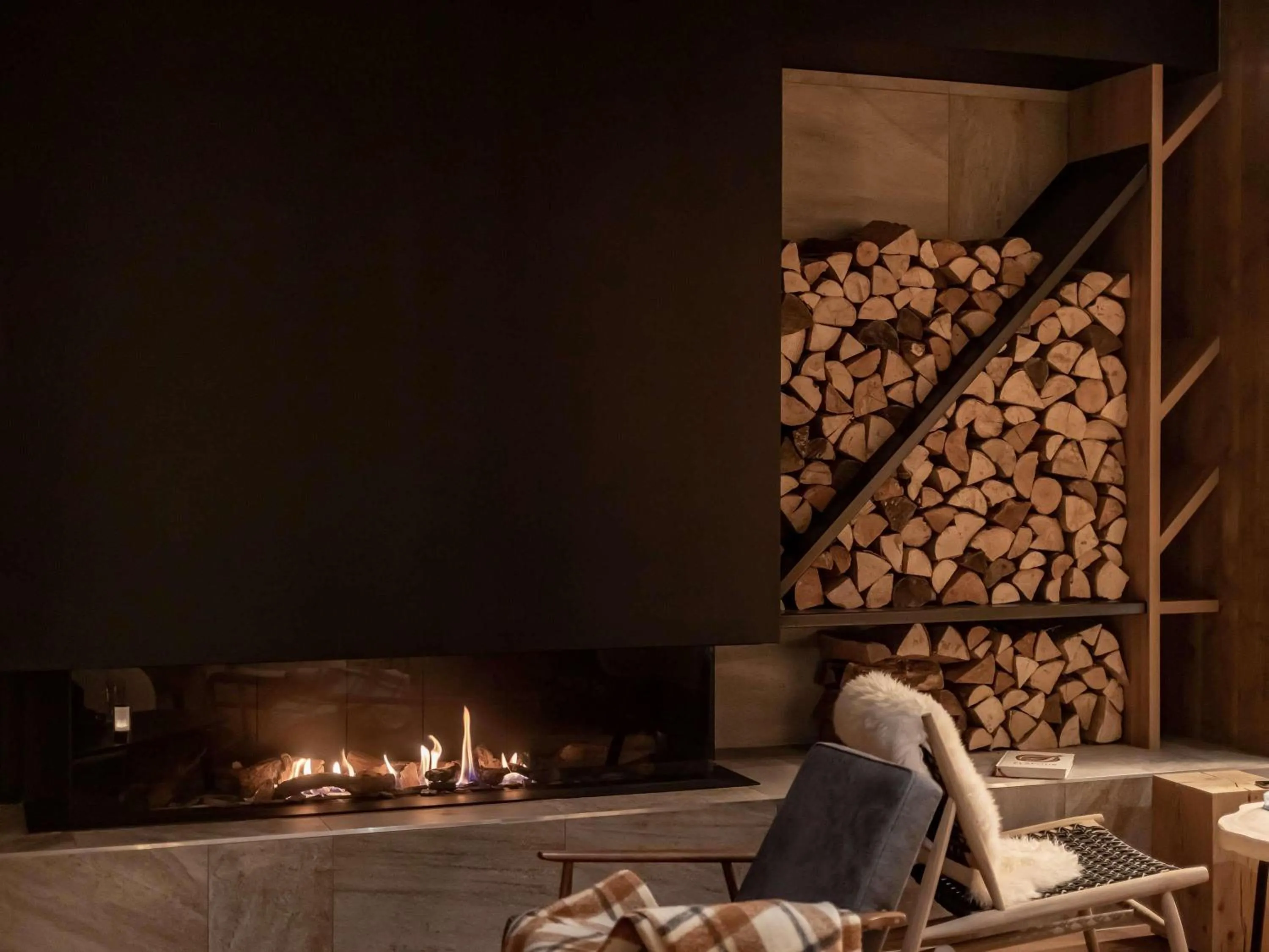 Lounge or bar in Novotel Megève Mont-Blanc