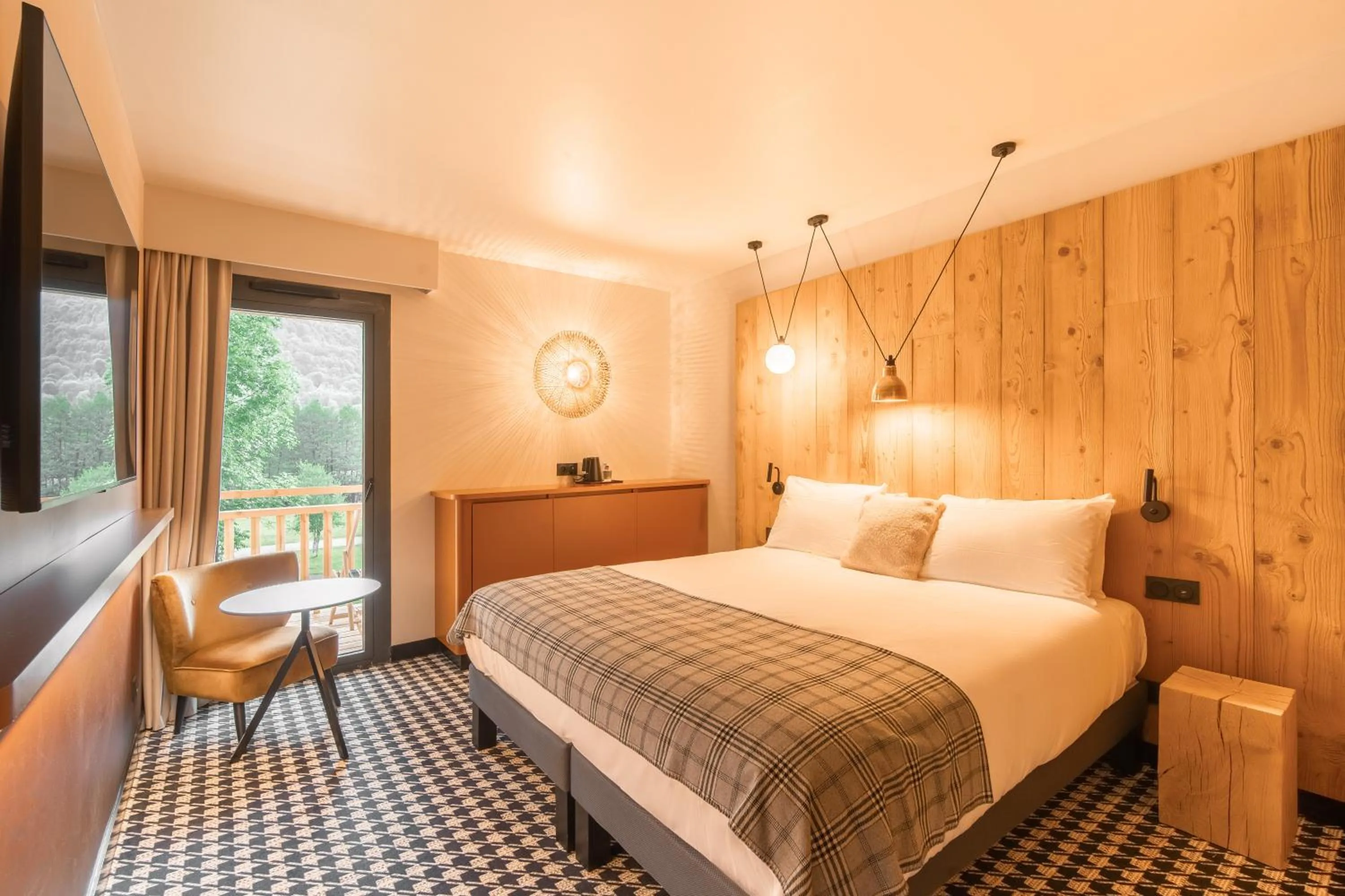 Bedroom, Bed in Mercure Peyragudes Loudenvielle Pyrénées